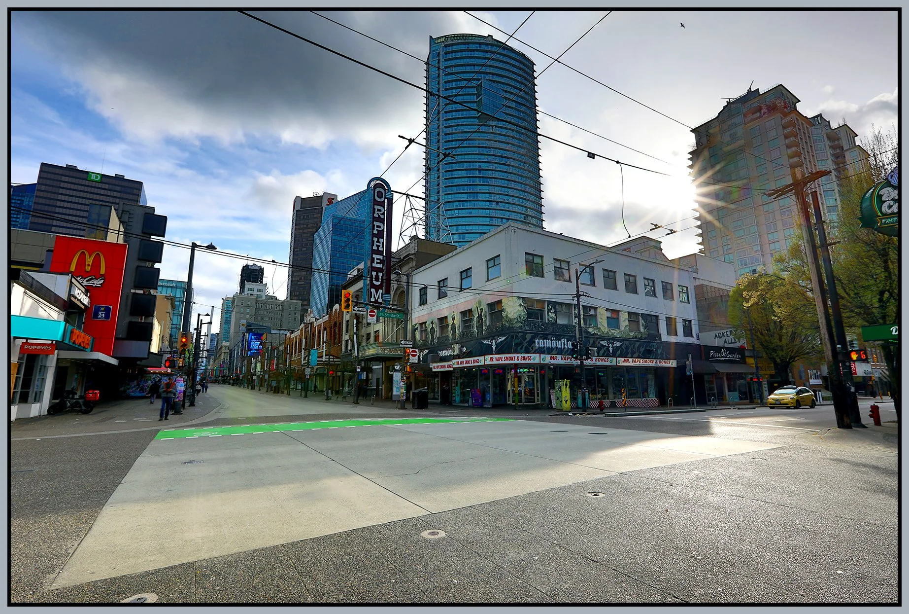 800 Granville St_Apr 6_2024_HDR_4H6550_4x6s.jpg