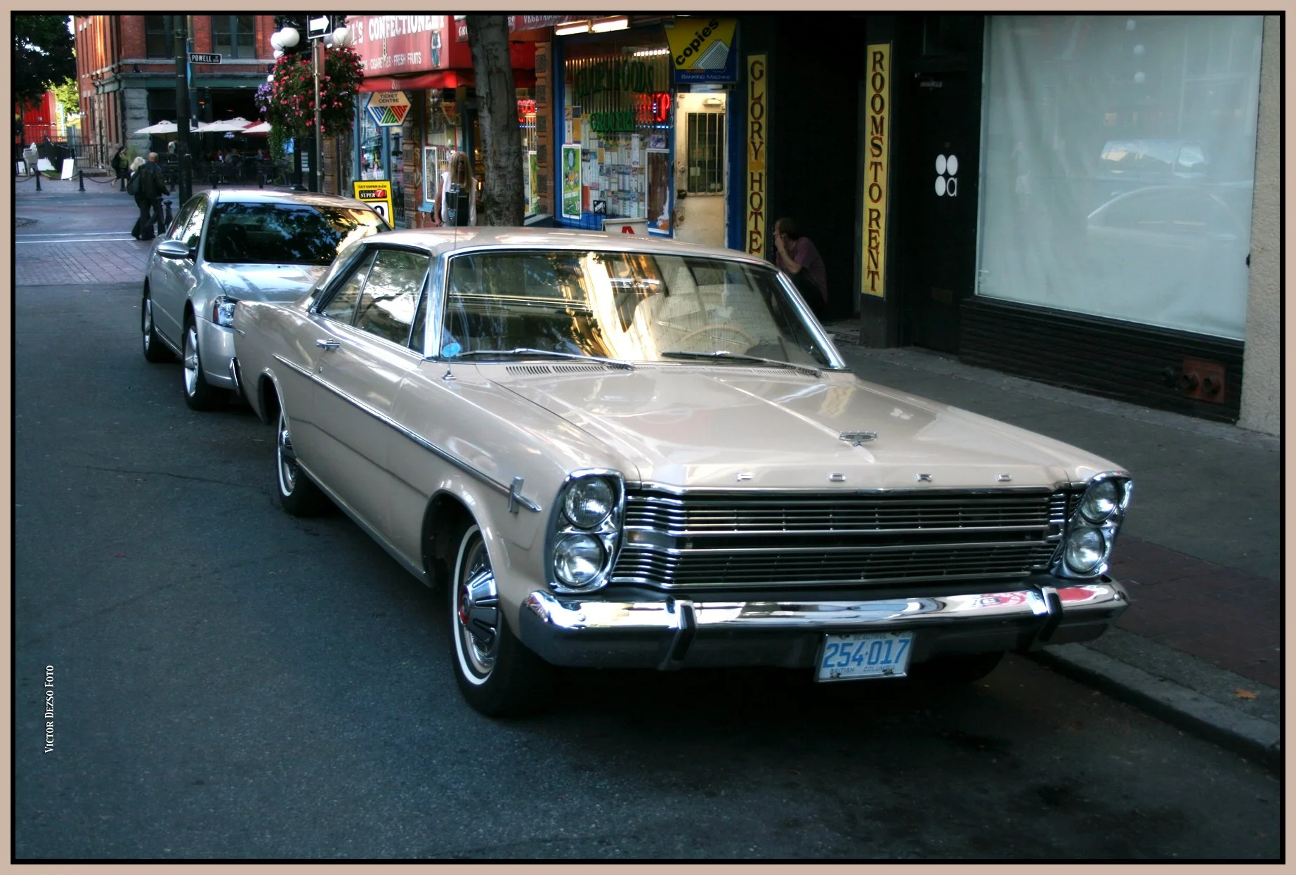 Ford Galaxy 500_0011_4x6s.jpg