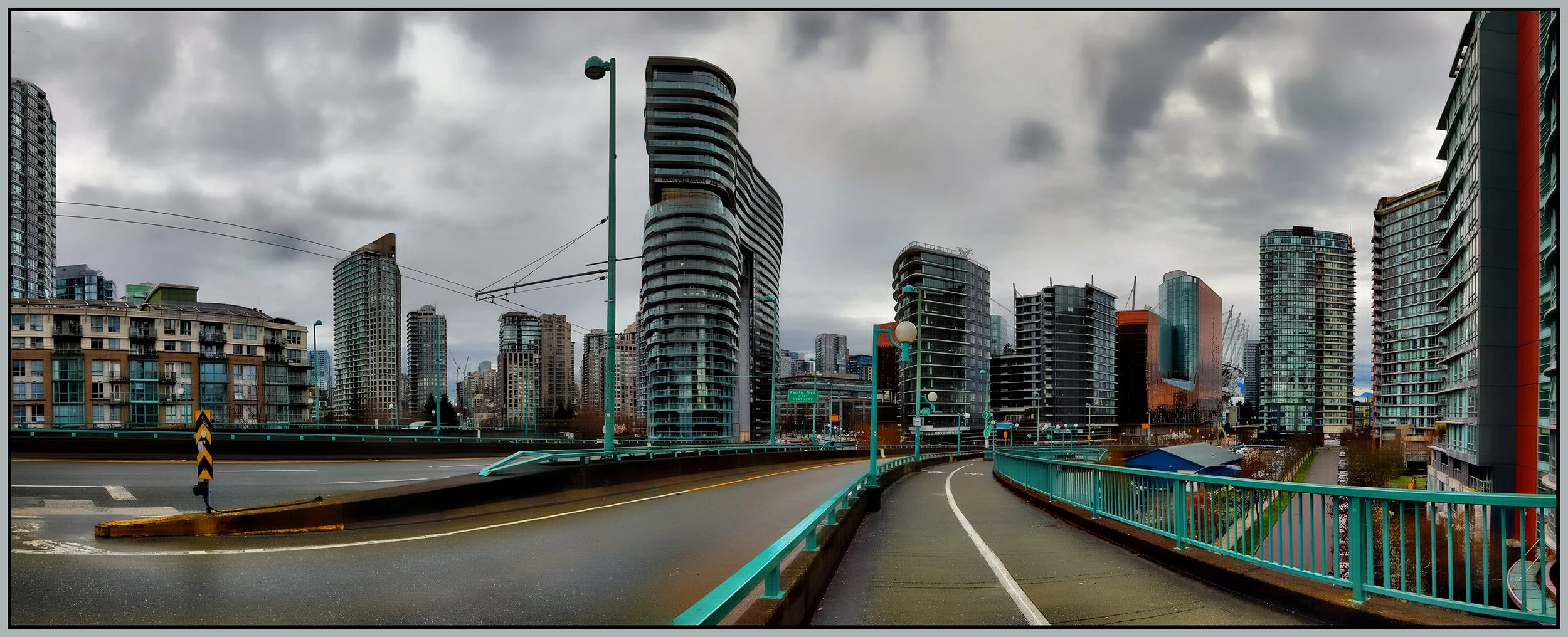 Cambie Bridge LkgN_Mar 27_2022_HDR_Pan_5B0973_1_peHdr2013_1_4x10s.jpg