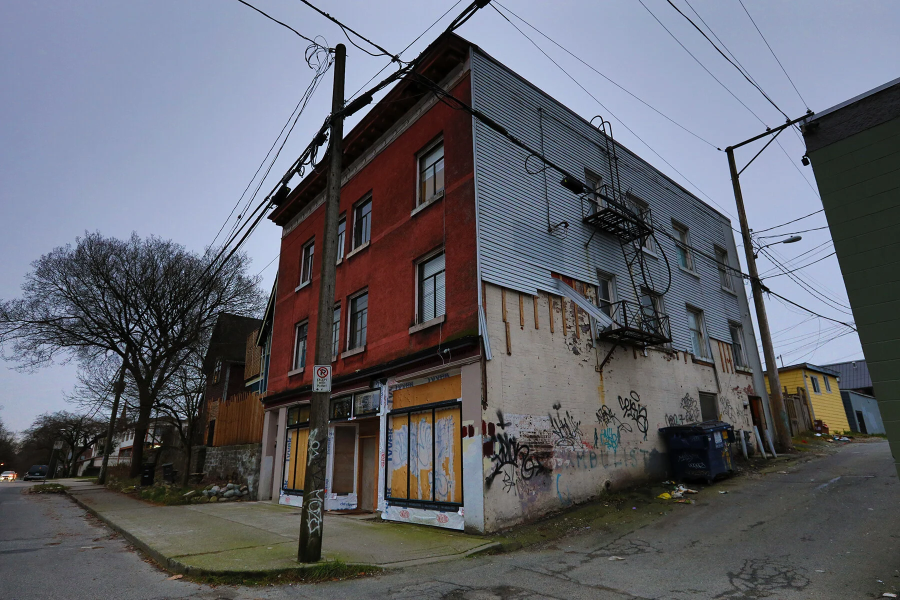 425 Campbell ConstStrathcona_Jan 1_2019_HDR_D0461_4x6.jpg
