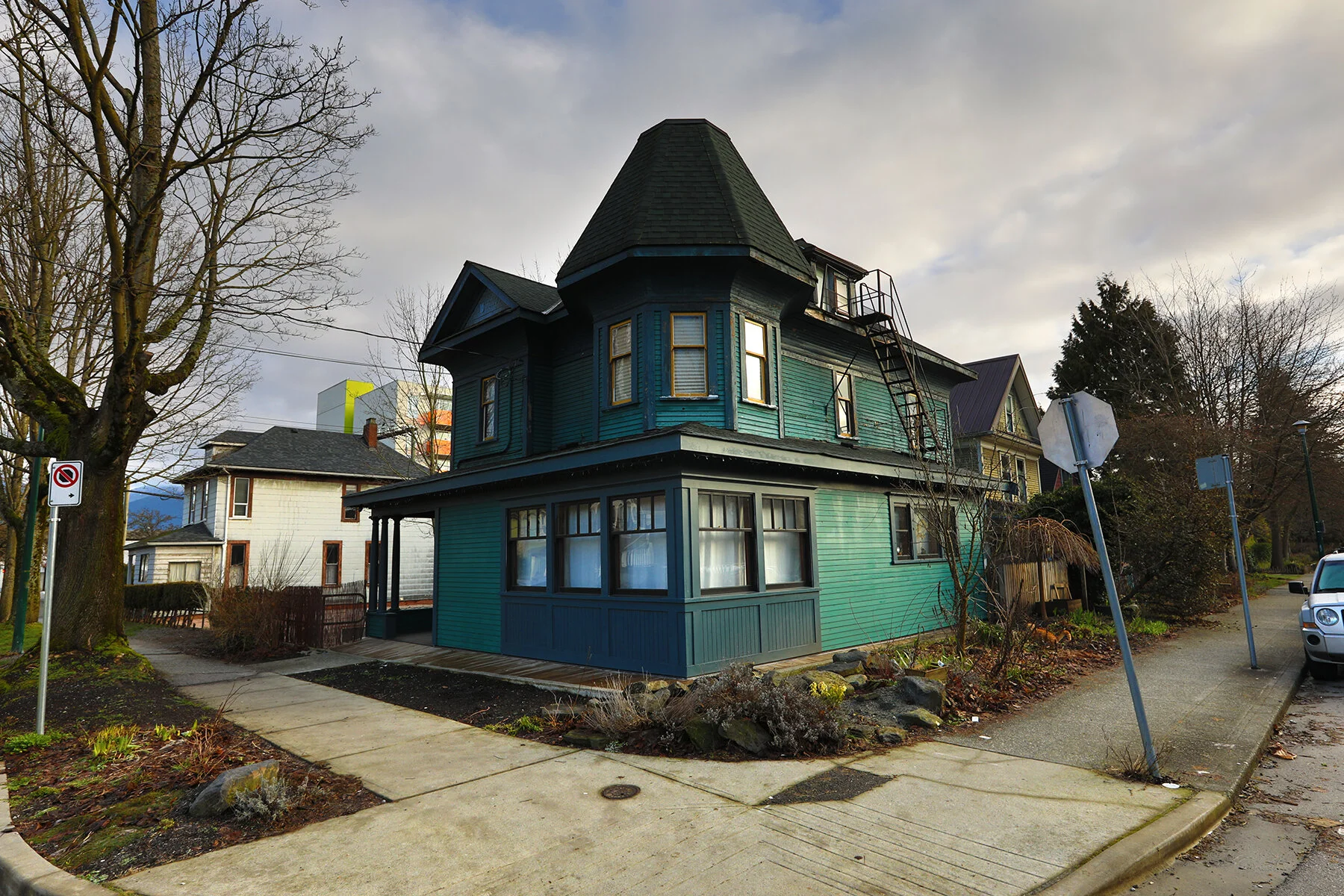 450 Heatley St Strathcona_Feb 17_2020_HDR_F6041_4x6.jpg
