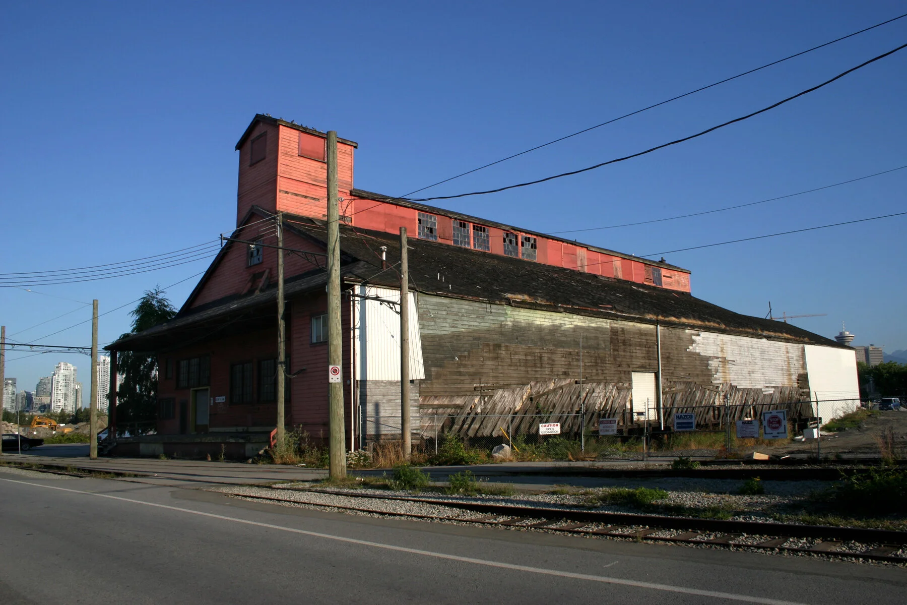W 1st Red Bldg_1021_1_4x6.jpg