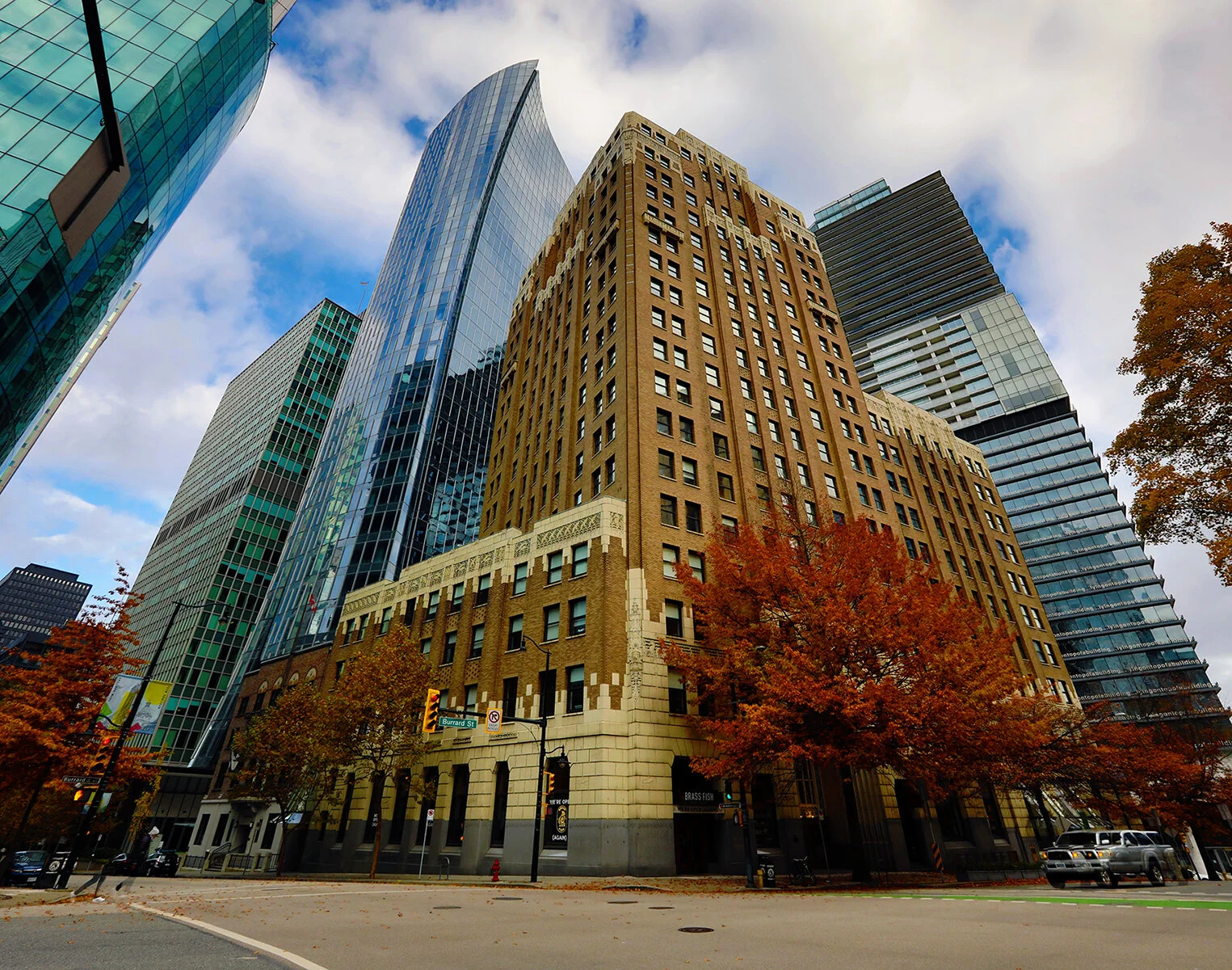 355 Burrard St Marine Bldg_Nov 7_2020_HDR_Pan_4G3048_pePop_4x5.jpg
