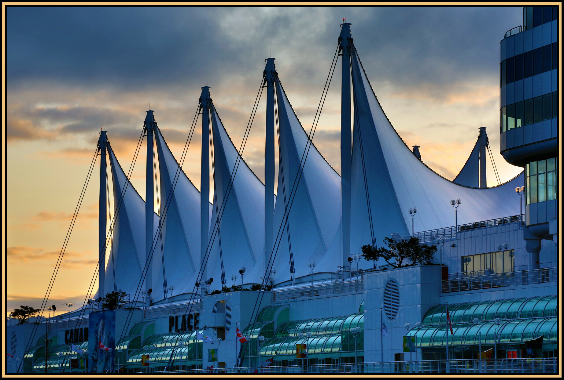 The Sails_Mar 21_2014_HDR_E5656_4x6s.jpg
