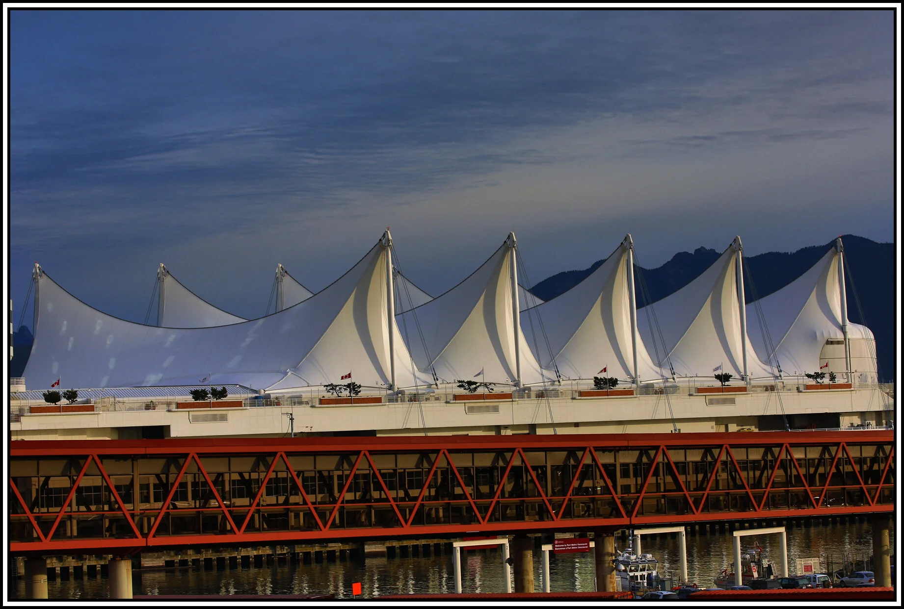 The Sails_Sep 19_2013_HDR_B6996_4x6s.jpg