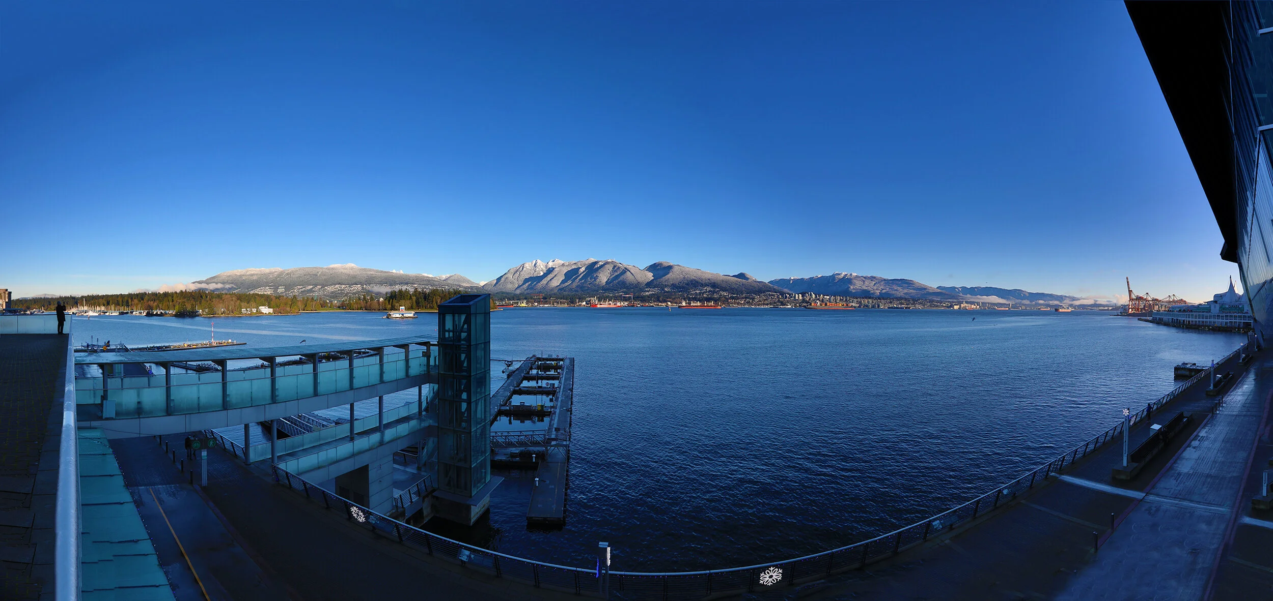 Vancouver Harbour LkgN_Dec 22_2020_HDR_Pan_4G0420_4x8.jpg
