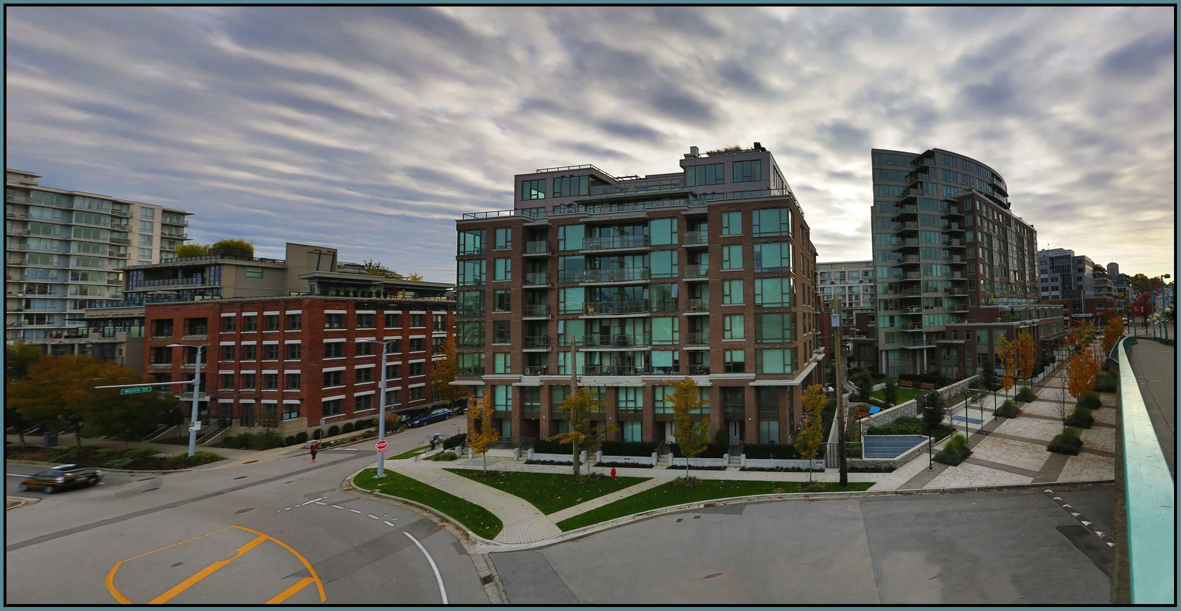 Cambie Bg LkgSE_Nov 8_2014_HDR_Pan_F3435_4x8s.jpg