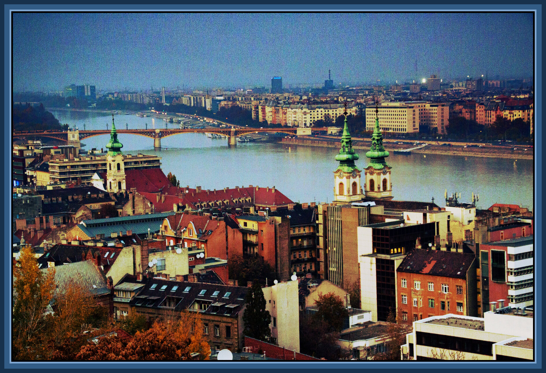 Budapest Vár View_Nov 5_2011_6001_peDehaze_4x6s.jpg