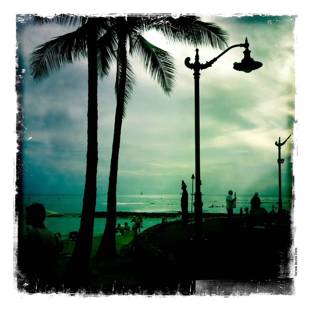 Hawaii Nov 2012_Hipstamatic_1973_4x4.jpg