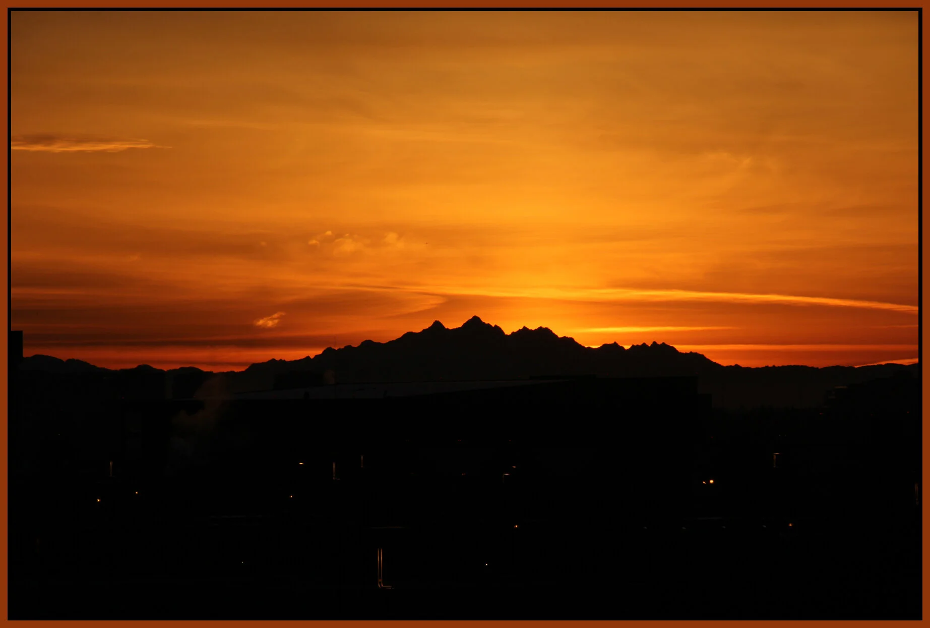 Skytrain Vancouver Sunrise_Nov 26_2012_5172_4x6s.jpg