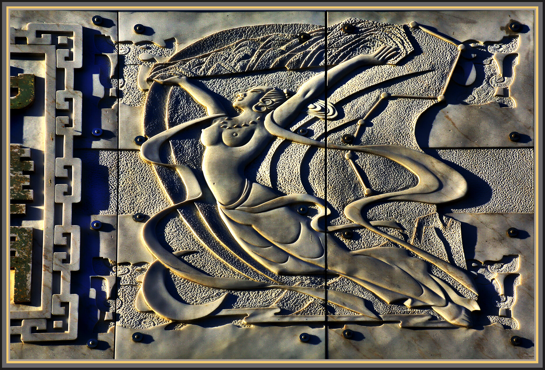 Chinatown  Gate_Aug 7_2018_HDR_A7036_peTexSup_4x6s.jpg