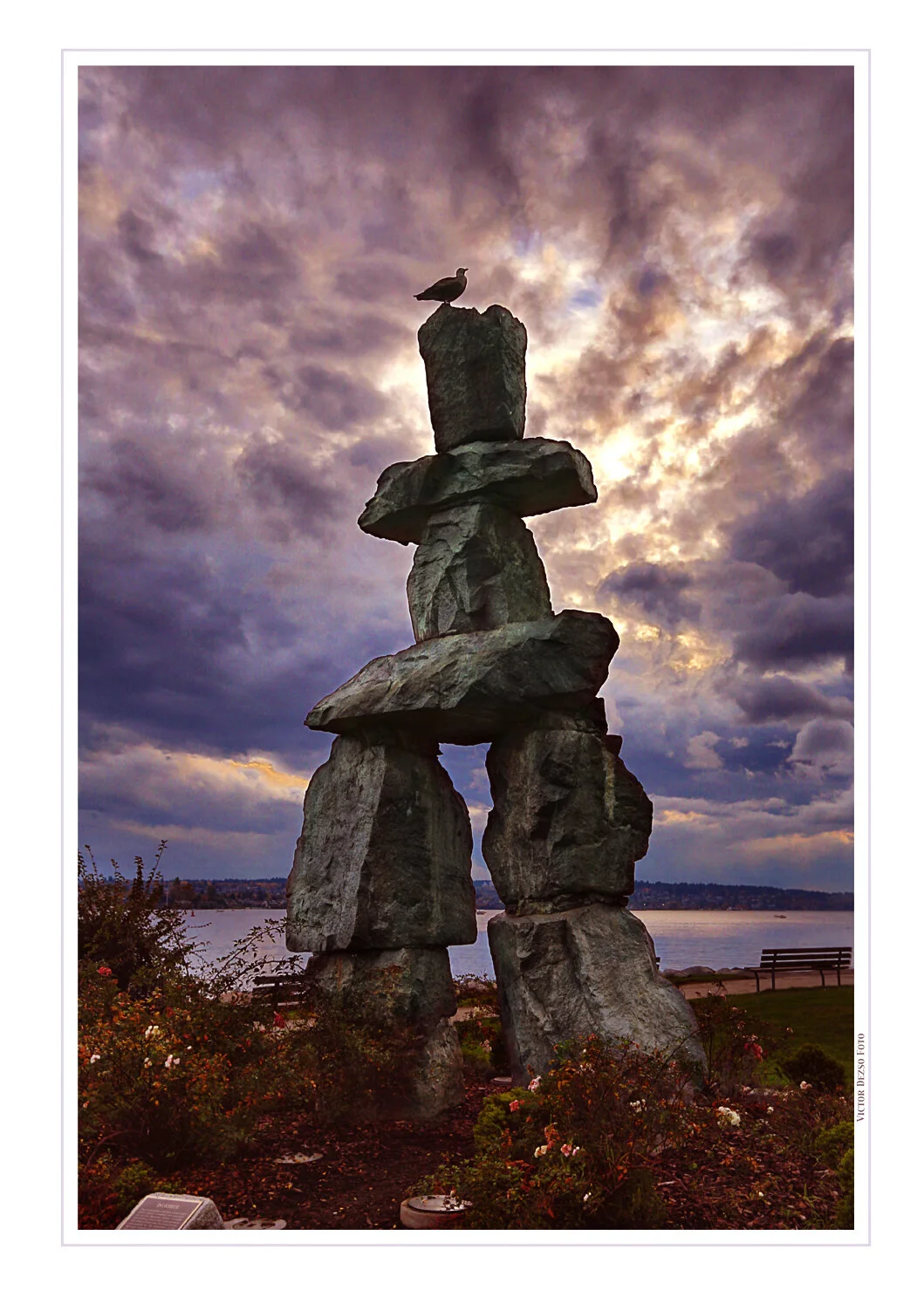 English Bay Inukshuk_Oct 9_2015_HDR_H3611_peHdr3d_4x6s2.jpg