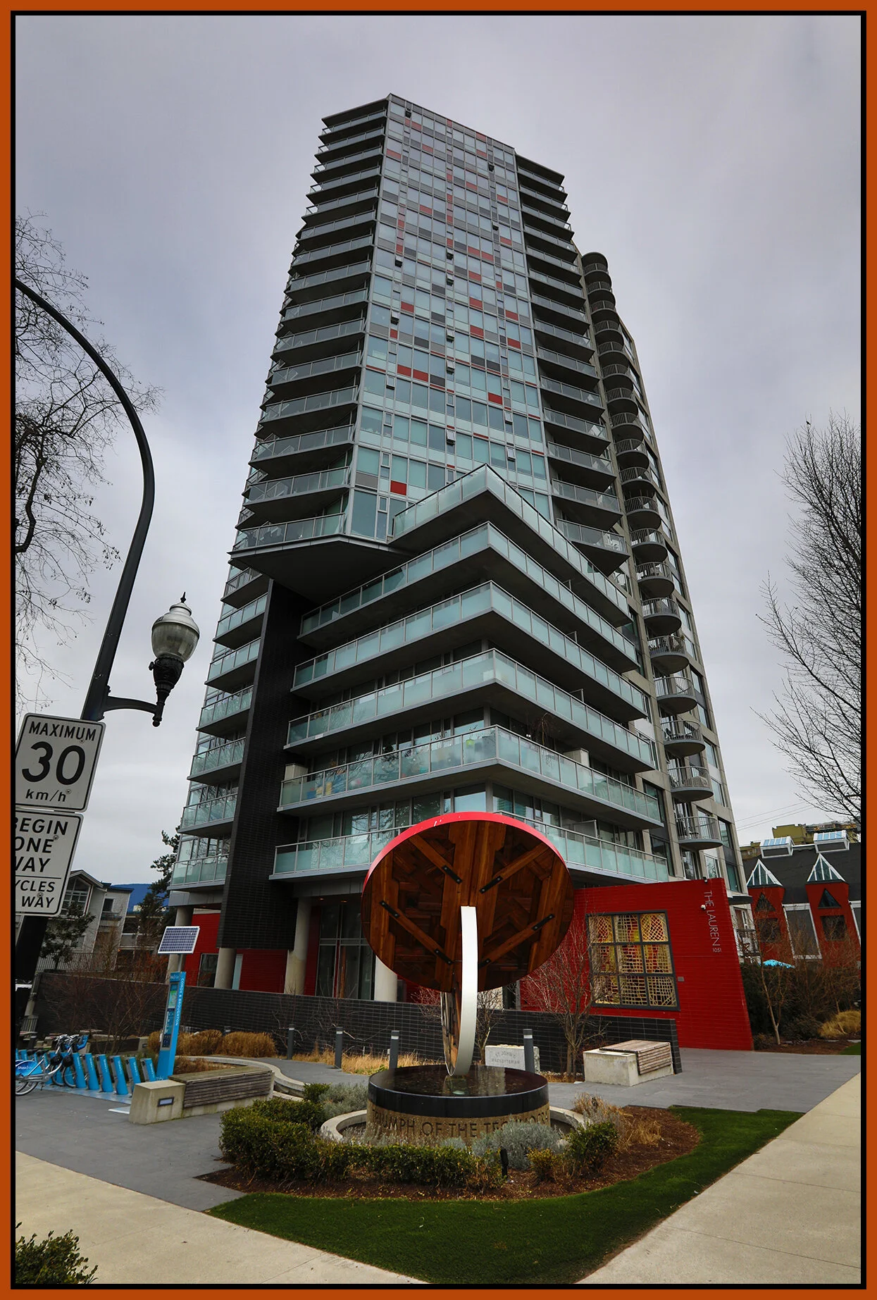 1051 Broughton St Art_Mar 5_2019_HDR_E4142_4x6s.jpg