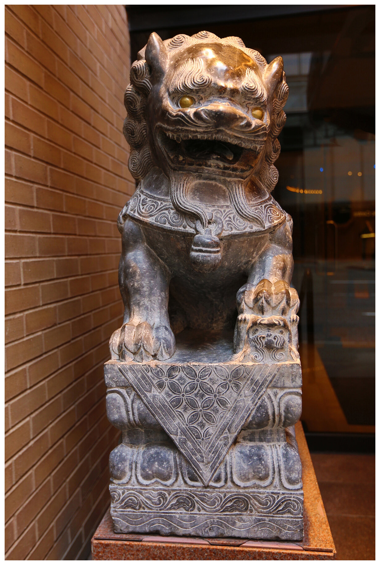 Lion Statue_Howe_Jun 19_2016_HDR_L0297_1_4x6s.jpg