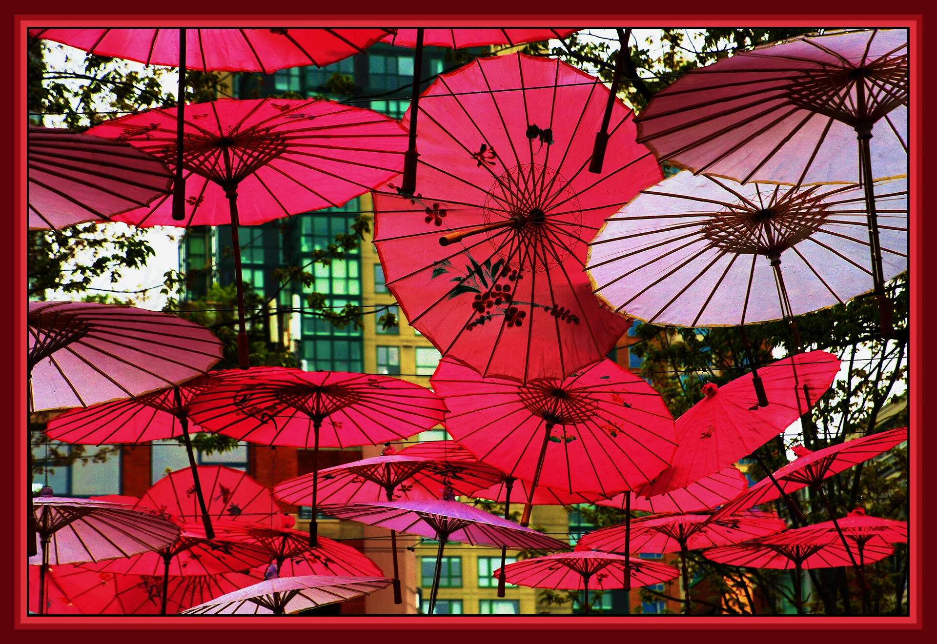 Umbrellas in Yaletown Art_Apr 16_2019_HDR_A4094_peVibr_4x6s.jpg