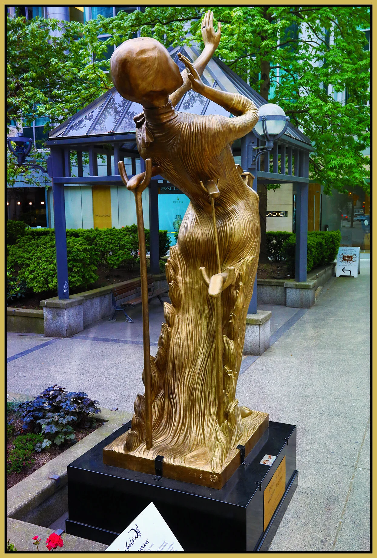 Salvador Dali_May 18_2018_HDR_C0628_peExqtText_4x6s.jpg
