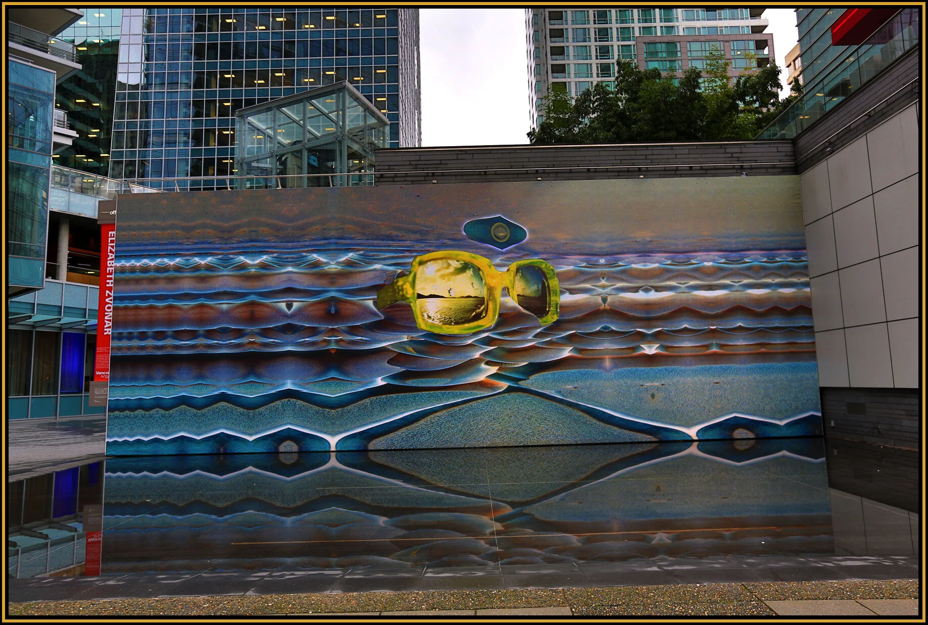 Shangri La Art_Dec 20_2015_HDR_H9780_4x6s.jpg