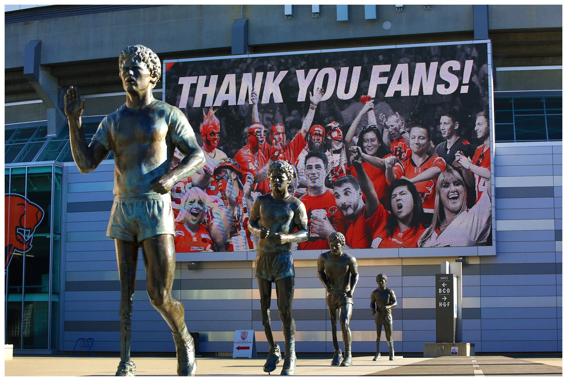 Terry Fox Statues_Nov 16_2014_HDRF6709_4x6s.jpg
