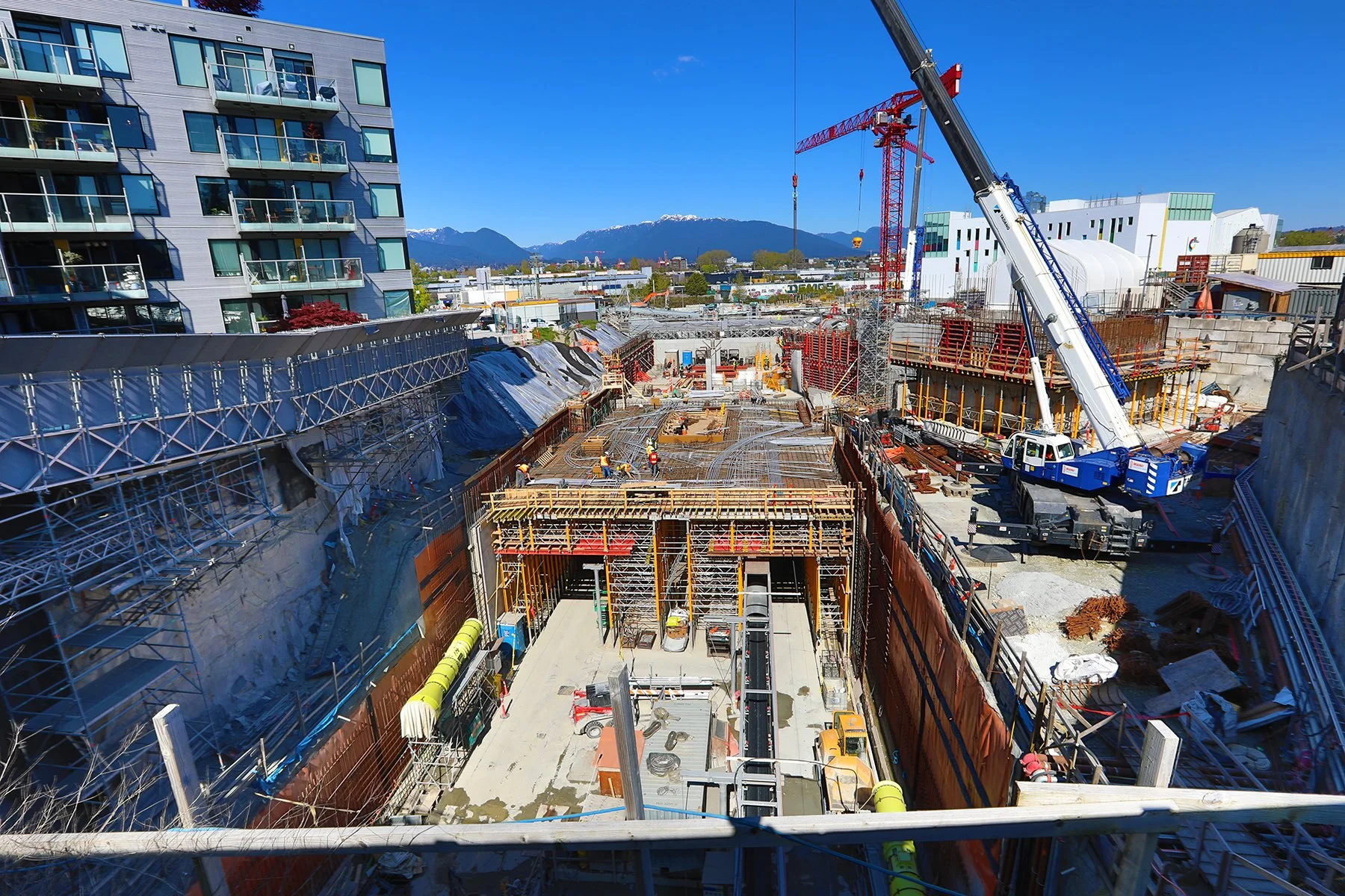 GNW Subway Const_Apr 19_2024_HDR_4H7046_4x6.jpg