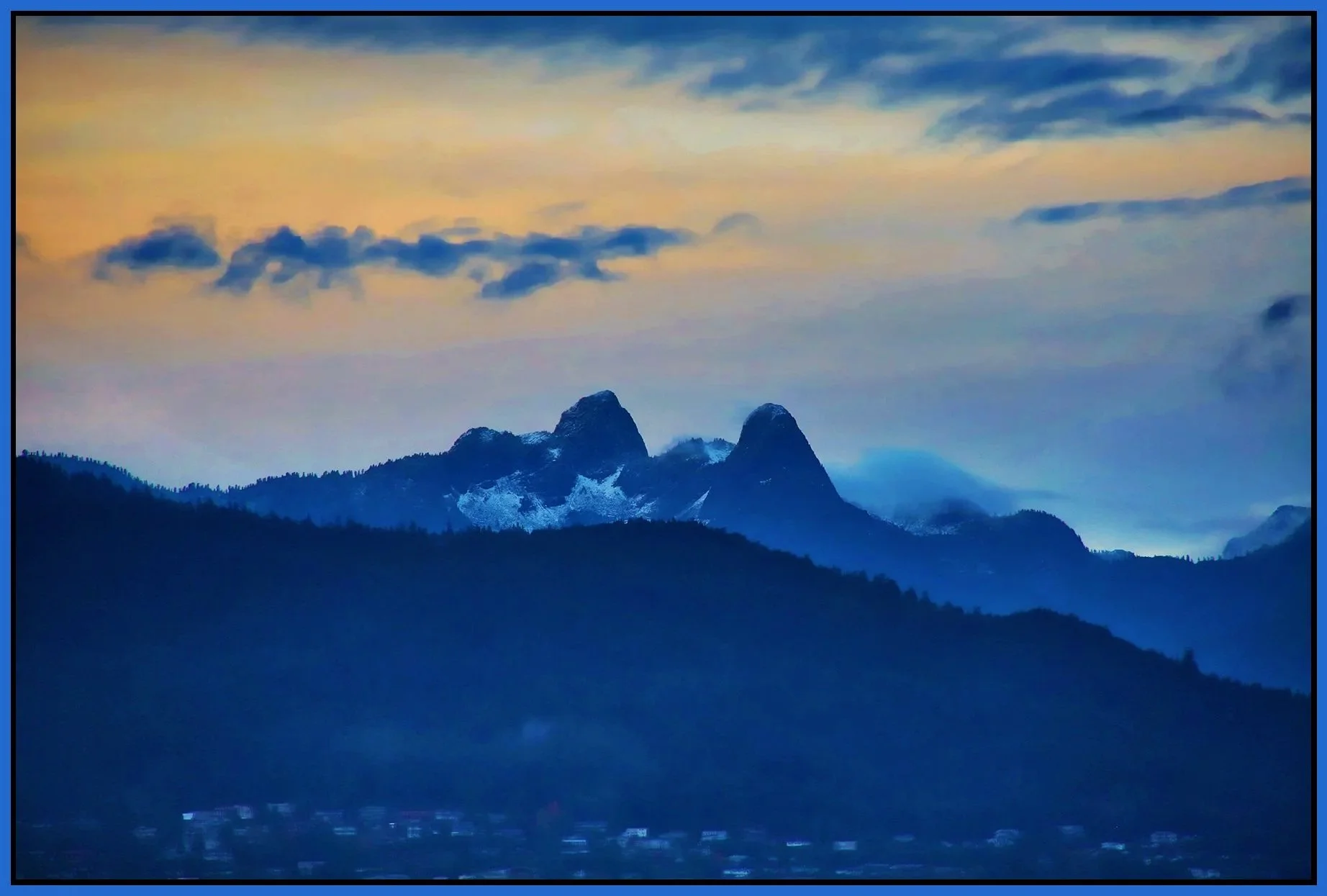 Lions+Ears_Nov+8_2015_HDR_H0066_peShdngCntrst_4x6s.jpg