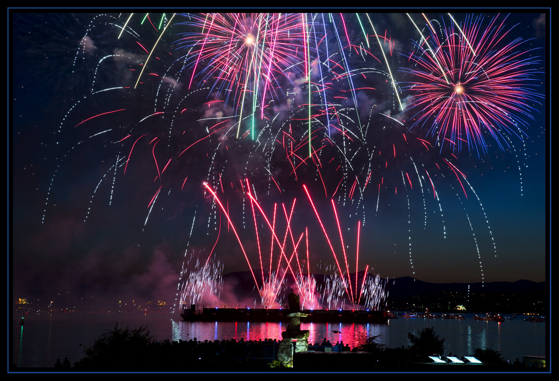 Fireworks VietNam_Jul 28 2012_C4344_4x6s.jpg