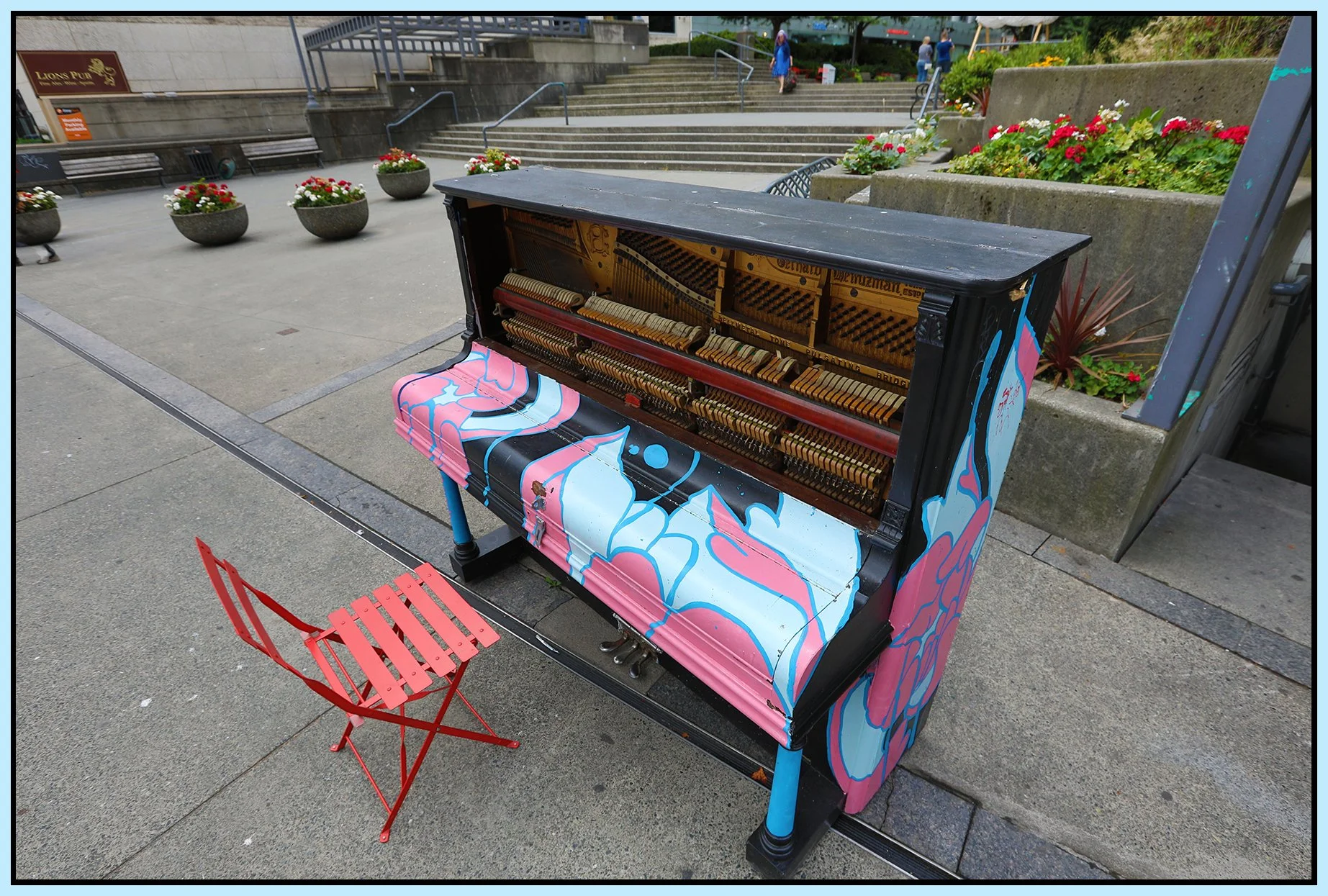Piano on Street_Aug 11_2018_HDR_D1707_4x6s.jpg