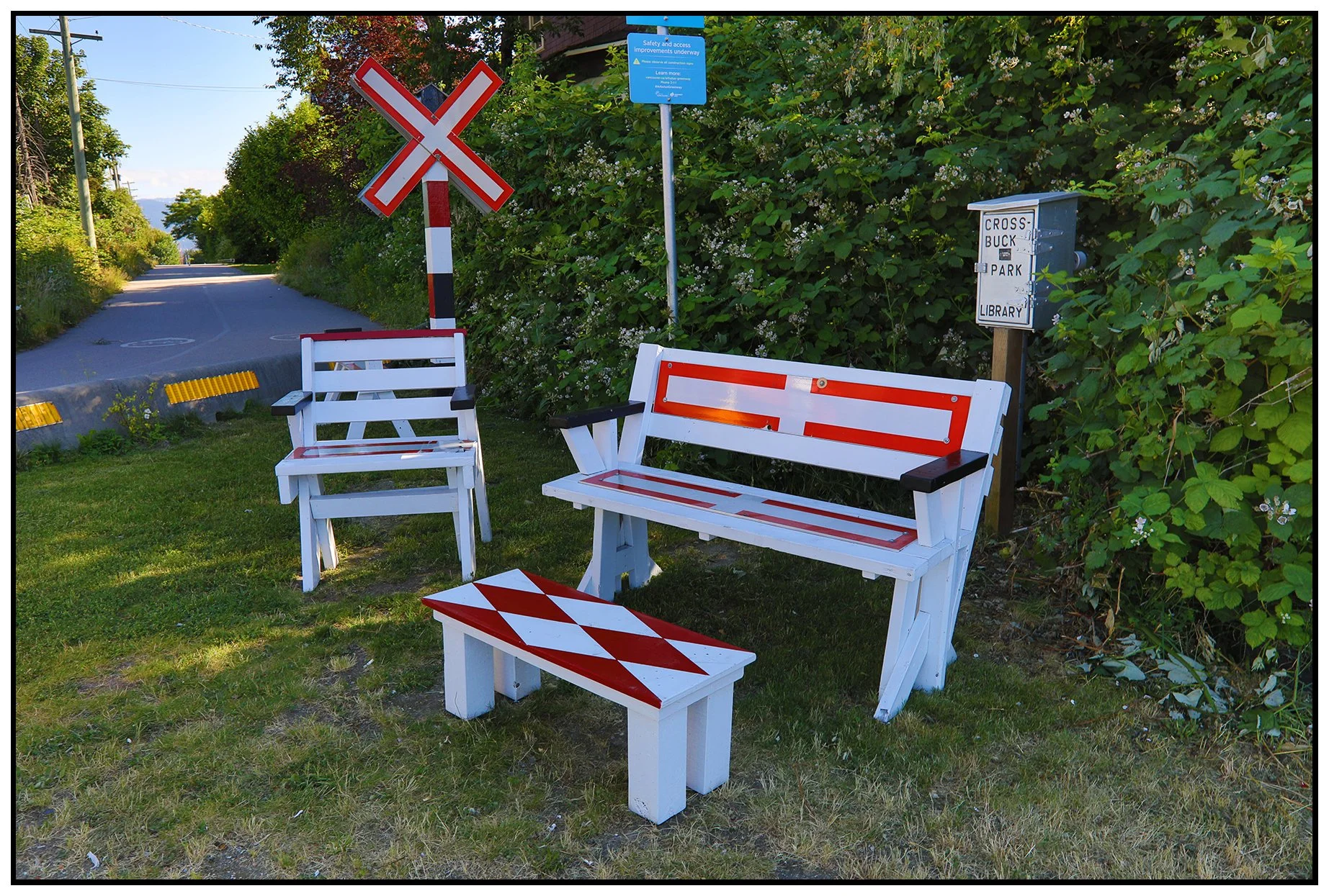 Seating on W 16 th Ave_Jul 1_2022_HDR_5B9477_4x6s.jpg