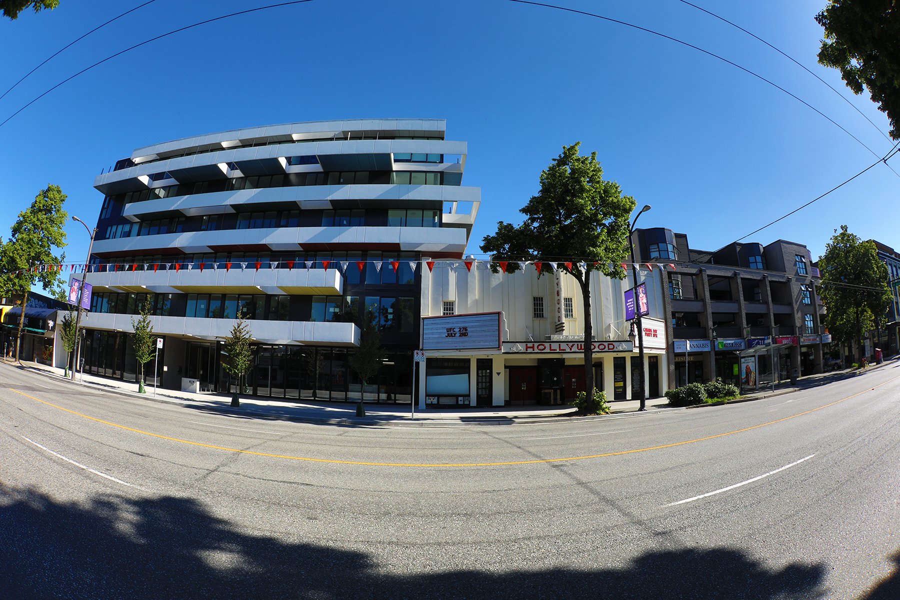 Hollywood Theatre 0n Broadway_Jul 1_2022_HDR_4H0306_4x6.jpg