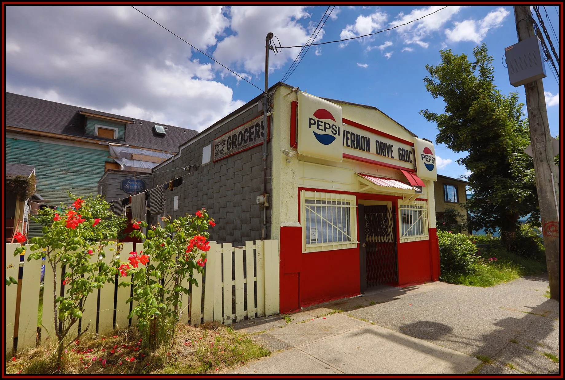 704 Vernon Drive Groc_Jun 17_2020_HDR_4F5867_4x6s.jpg