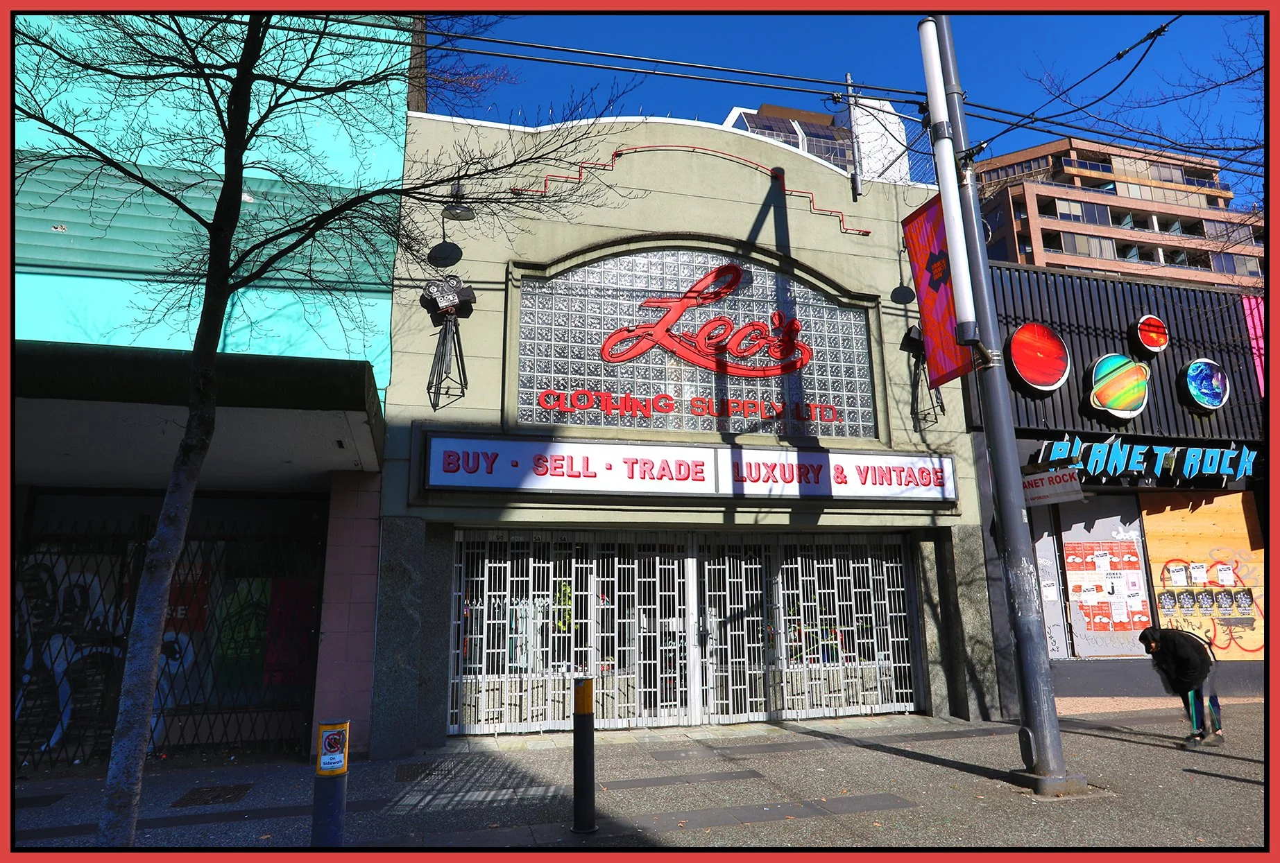 1055 Granville St Leo's_Apt 5_2024_HDR_4H6474_4x6s.jpg