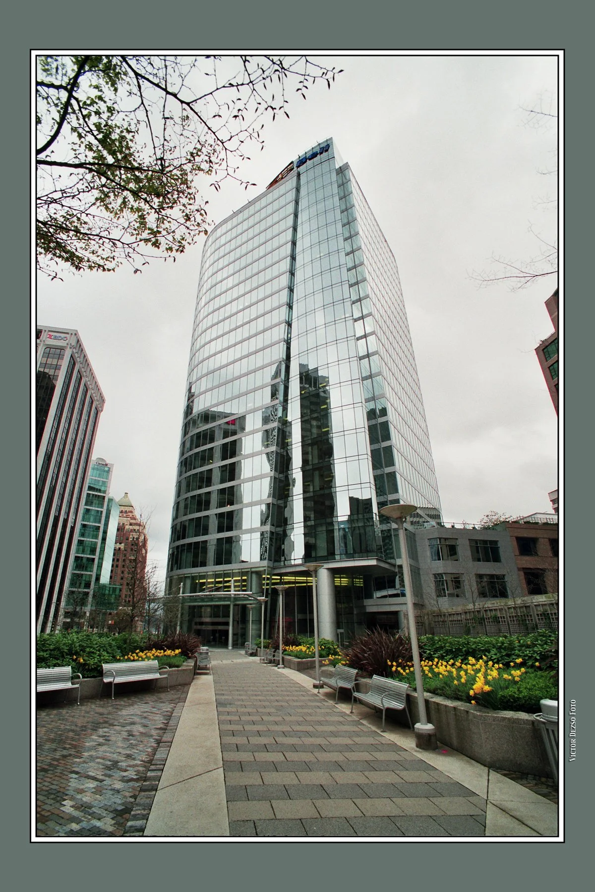 550 Burrard_Mar 29_2005_0039_4x6s.jpg