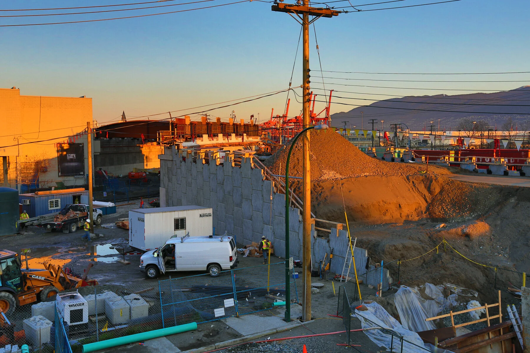 Powell Const_Apr 1_2014_HDR_E9228_4x6.jpg