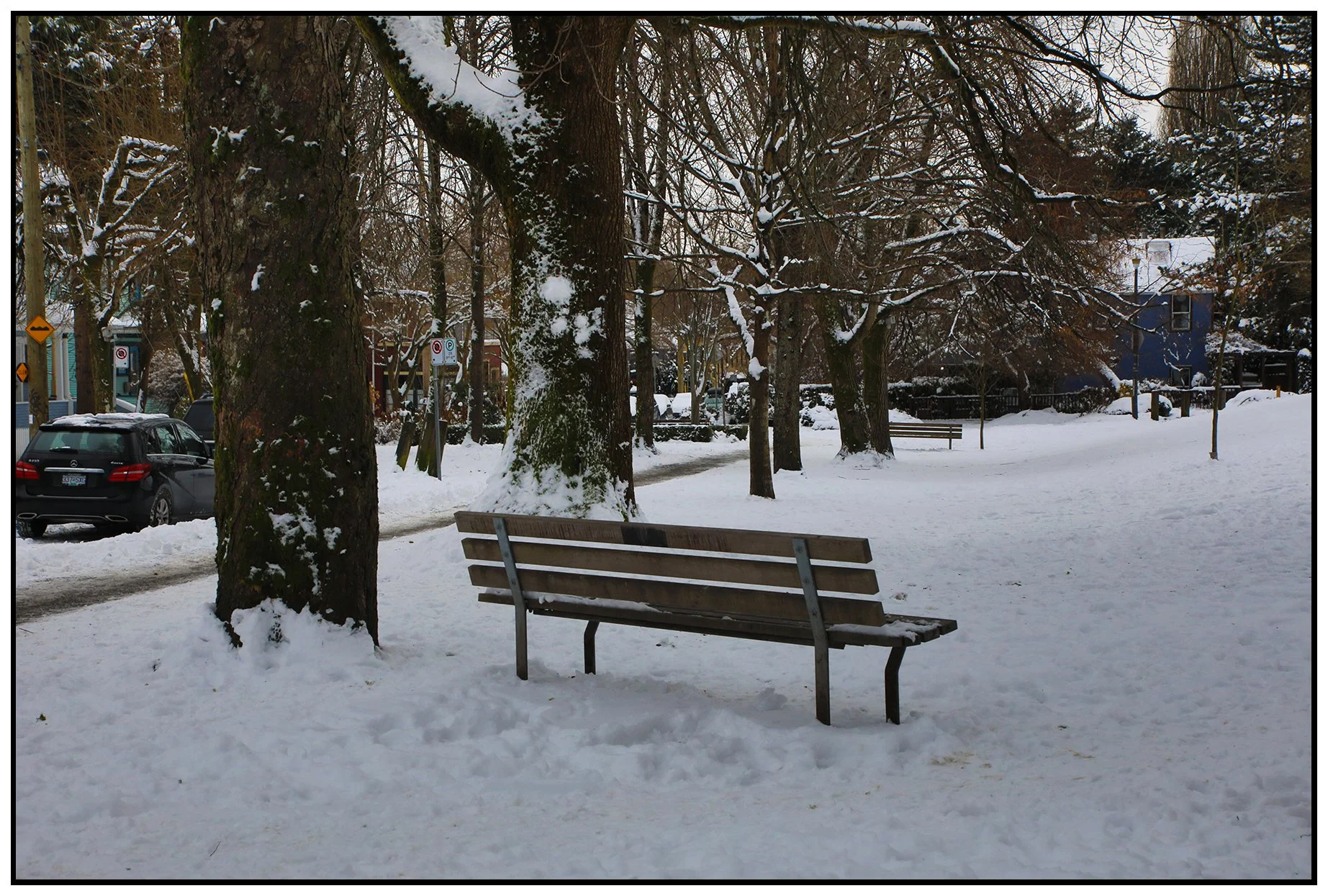 McLean Pk Bench Snow_Jan 1_2022_HDR_4G5711_4x6s.jpg