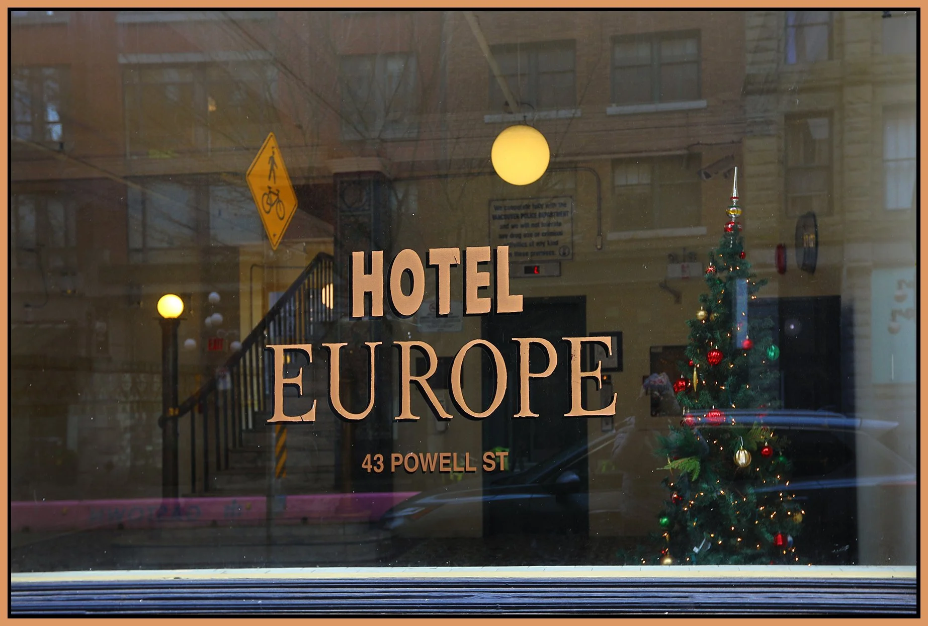 Gastown Maple Tree Square Hotel Europe Sign_HDR_5E6373_4x6s.jpg