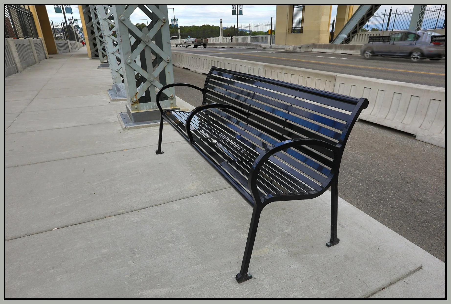 Bench on Burrard Bg Vancouver_Jun 4_2018_HDR_C4156_4x6s.jpg
