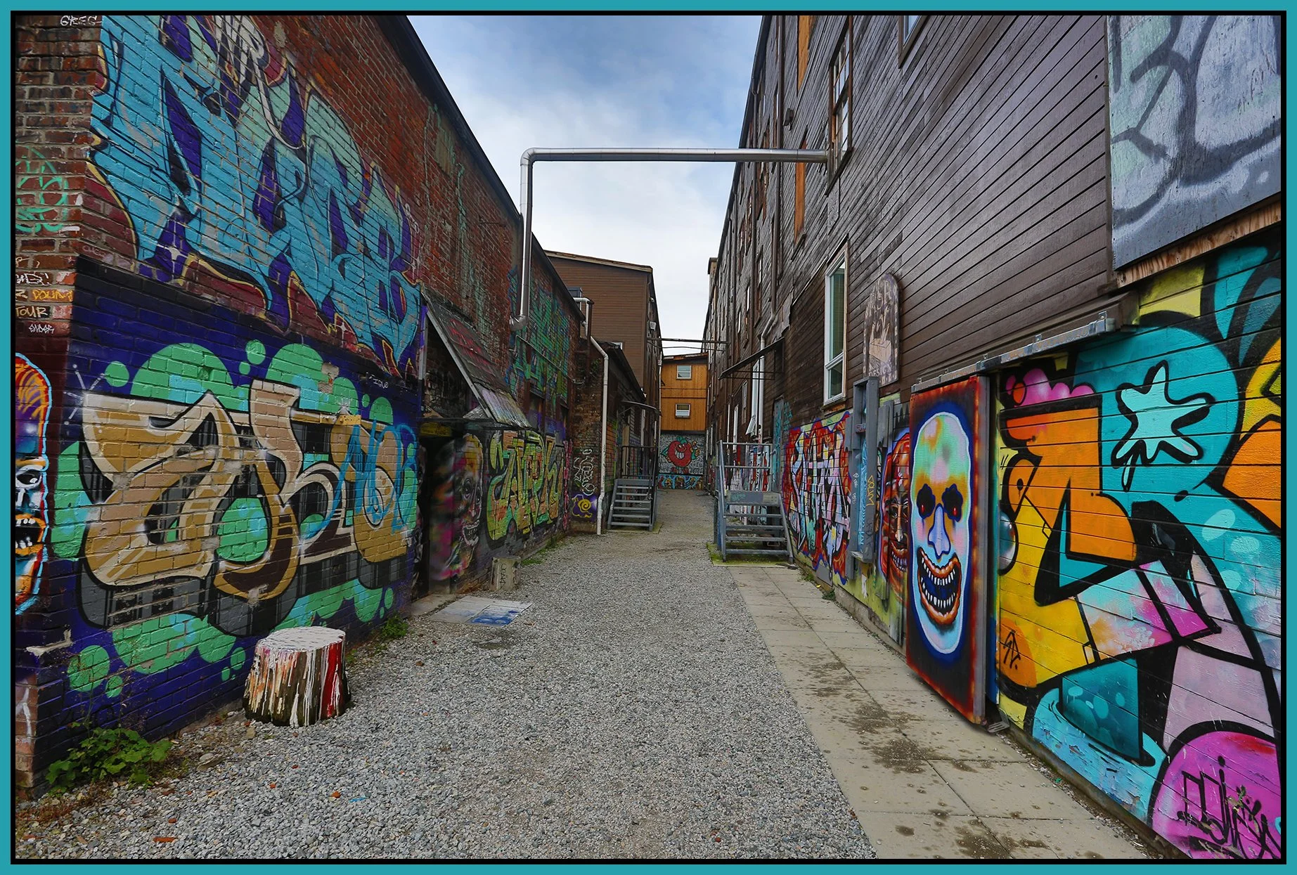 1000 Parker Graffiti_Dec 12_2024_HDR_3B9549_4x6s.jpg