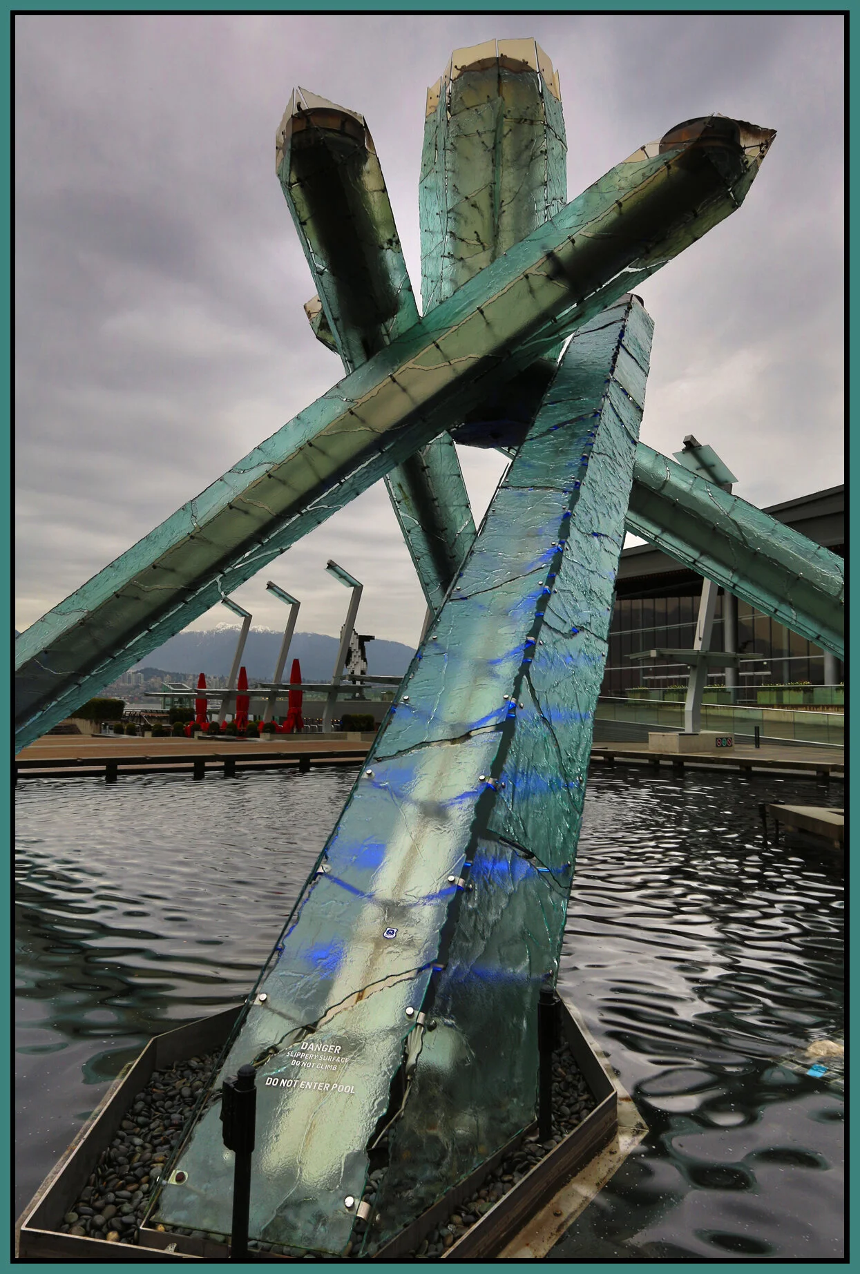 JackPoolePlaza_Apr 21_2014_HDR_E4775_4x6s.jpg