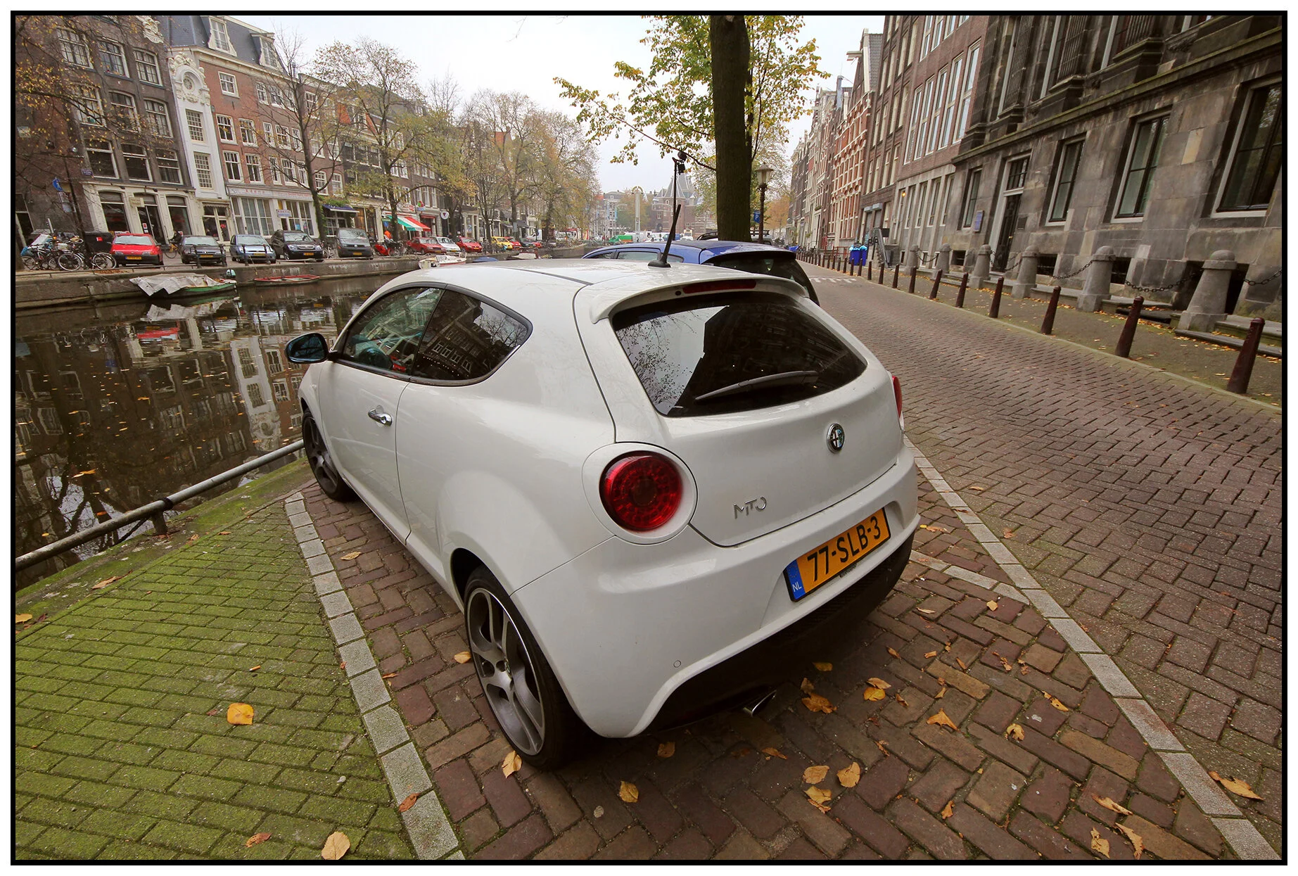 Amsterdam Alfa_Nov 8_2011_2011_1648vel_4x6s.jpg
