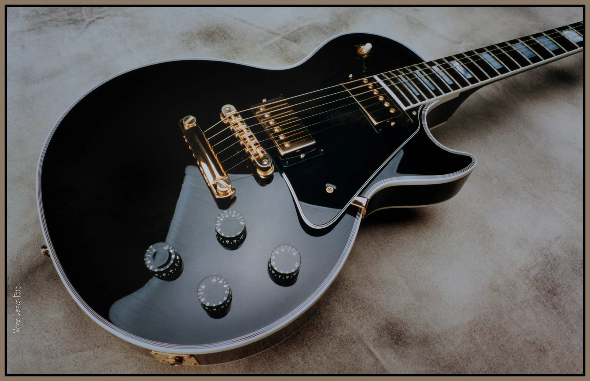 Greg's Gibson_Aug 2001_0471_4x6s.jpg