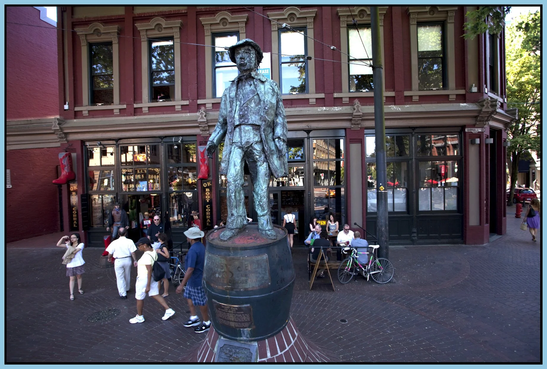 Gastown Gassy Jack_July 8_2010_1529_4x6s.jpg