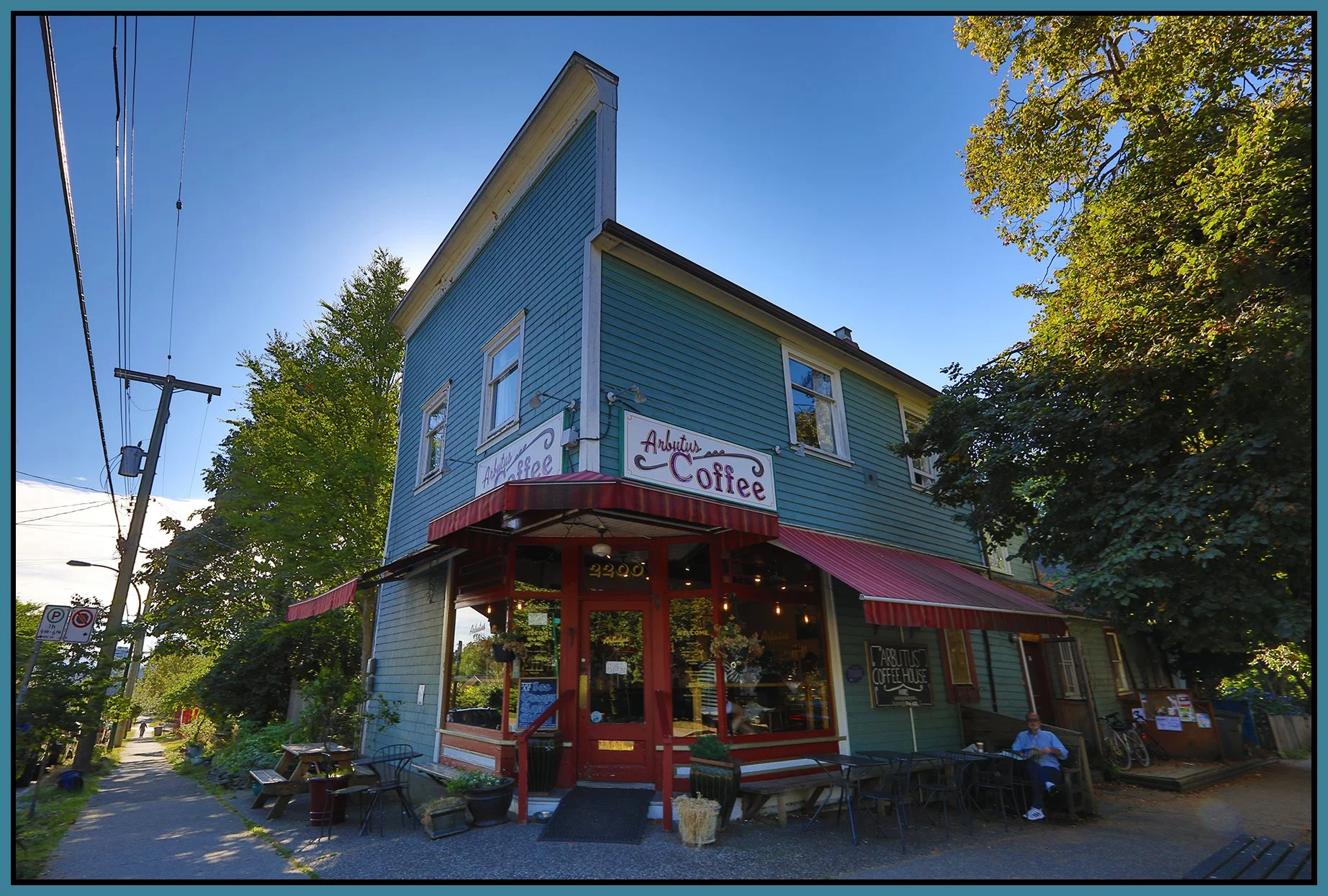 Arbutus Coffee_Aug 14_2022_HDR_5B6183_4x6s.jpg