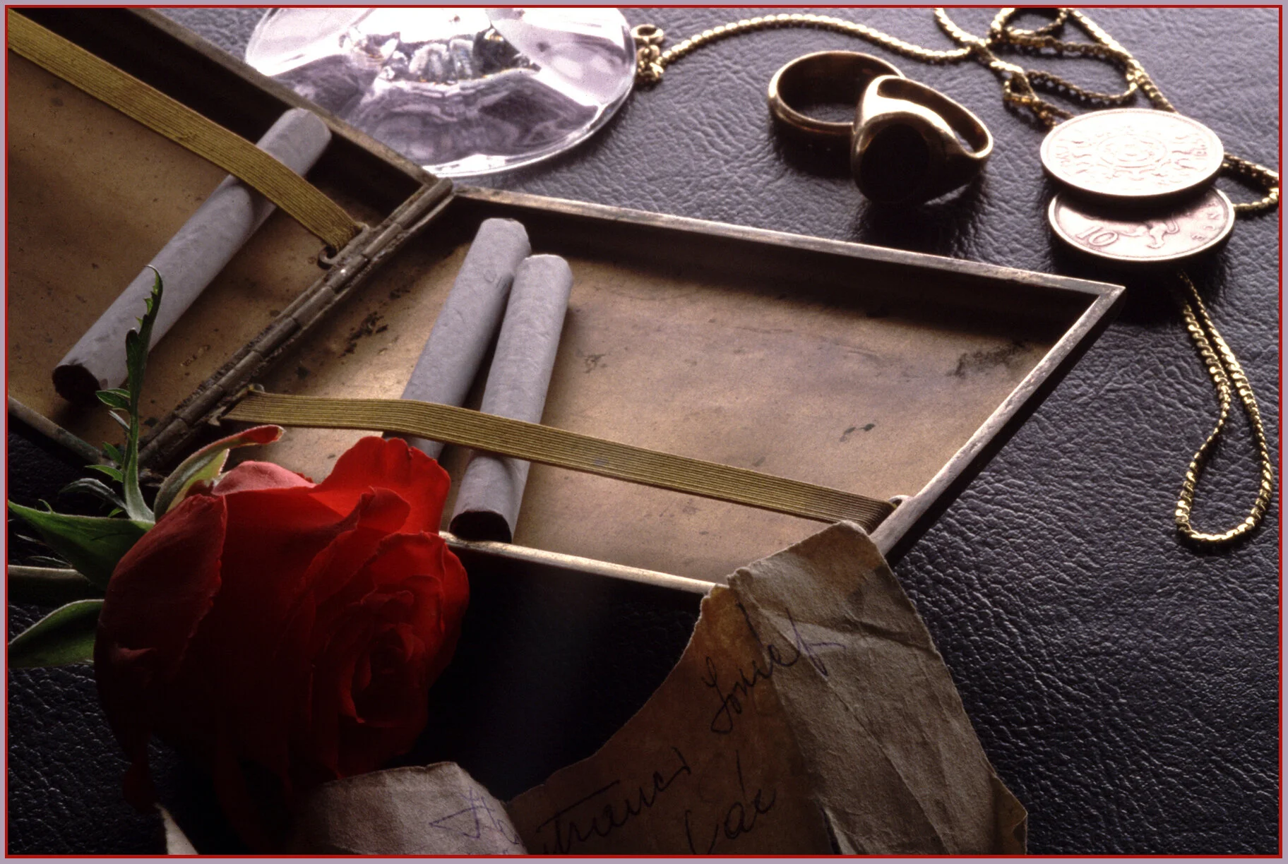 Cigarette Holder_1_4x6s.jpg