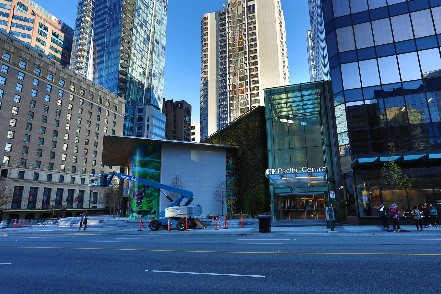 Pacific Centre Const_Nov 13_2022_HDR_5C5650_4x6.jpg