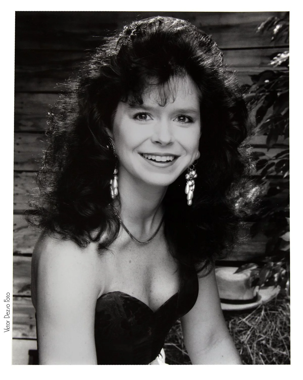 1990's Singer_7787_4x5.jpg