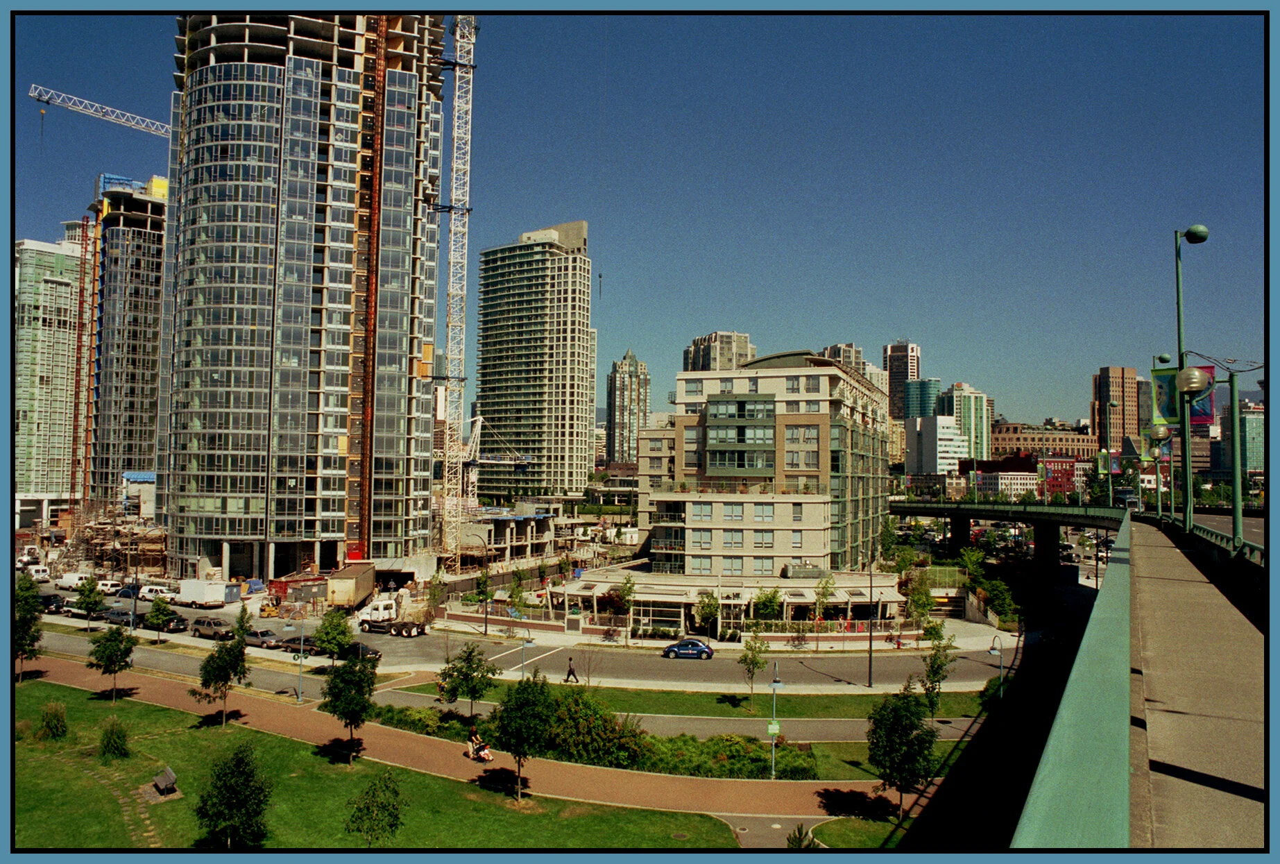 Cambie Br LkgN_Sep7_2001_31_4x6s.jpg