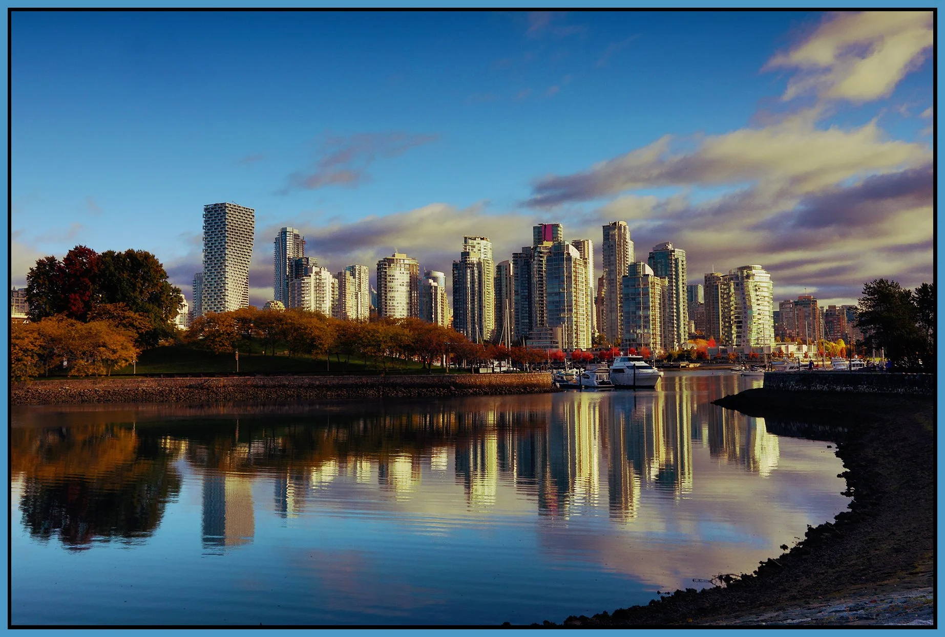 1.1 View of Vancouver_Oct 13_2021_HDR_5A6900_peDehaze_4x6s.jpg