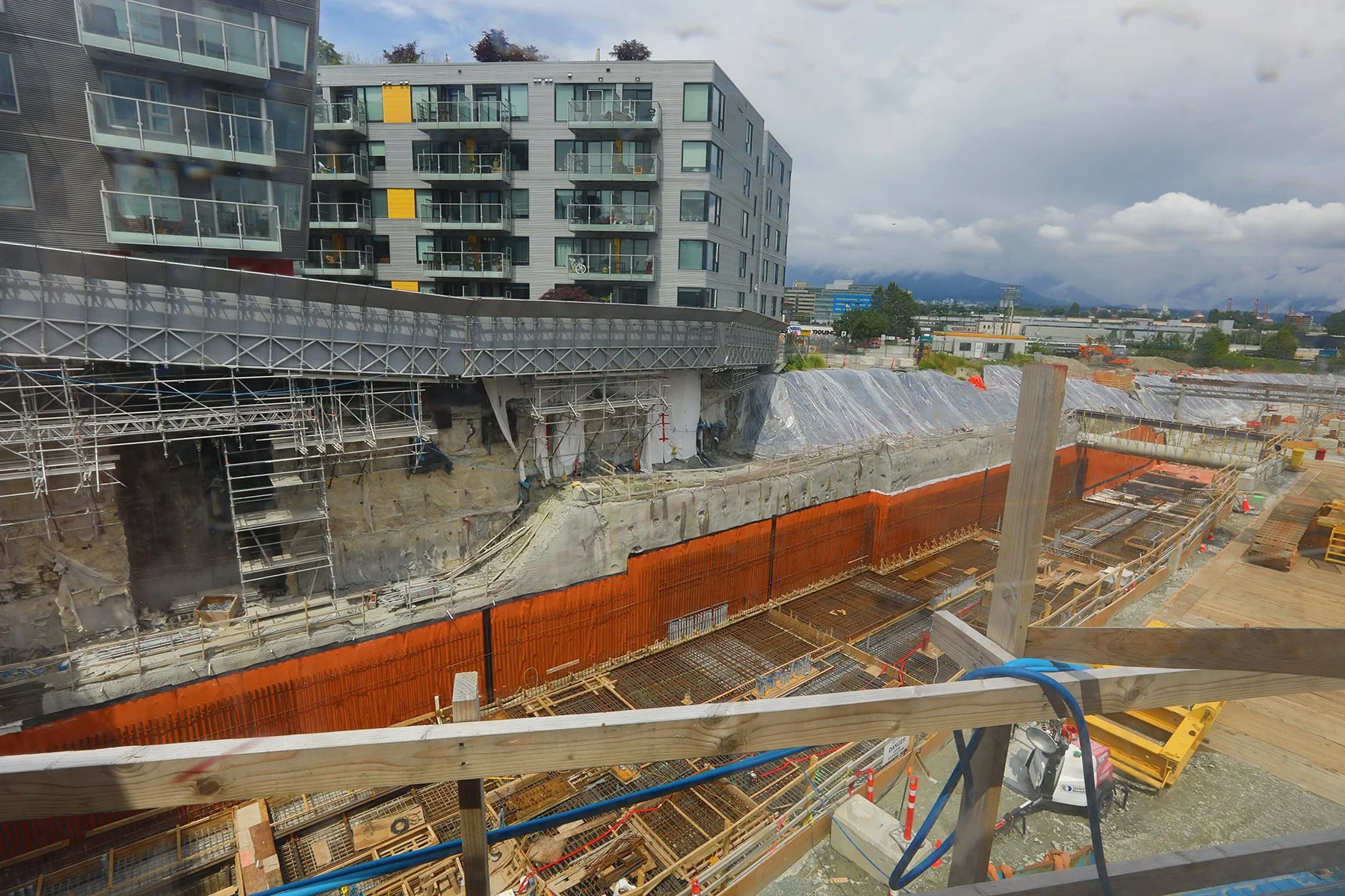 GNW Skytrain Const_Jun 12_2022_HDR_5B7189_4x6.jpg