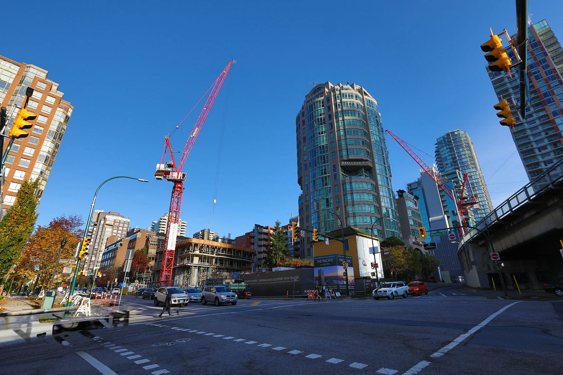 Pacific St & Howe Const_Oct 23_2019_HDR_F9034_4x6.jpg