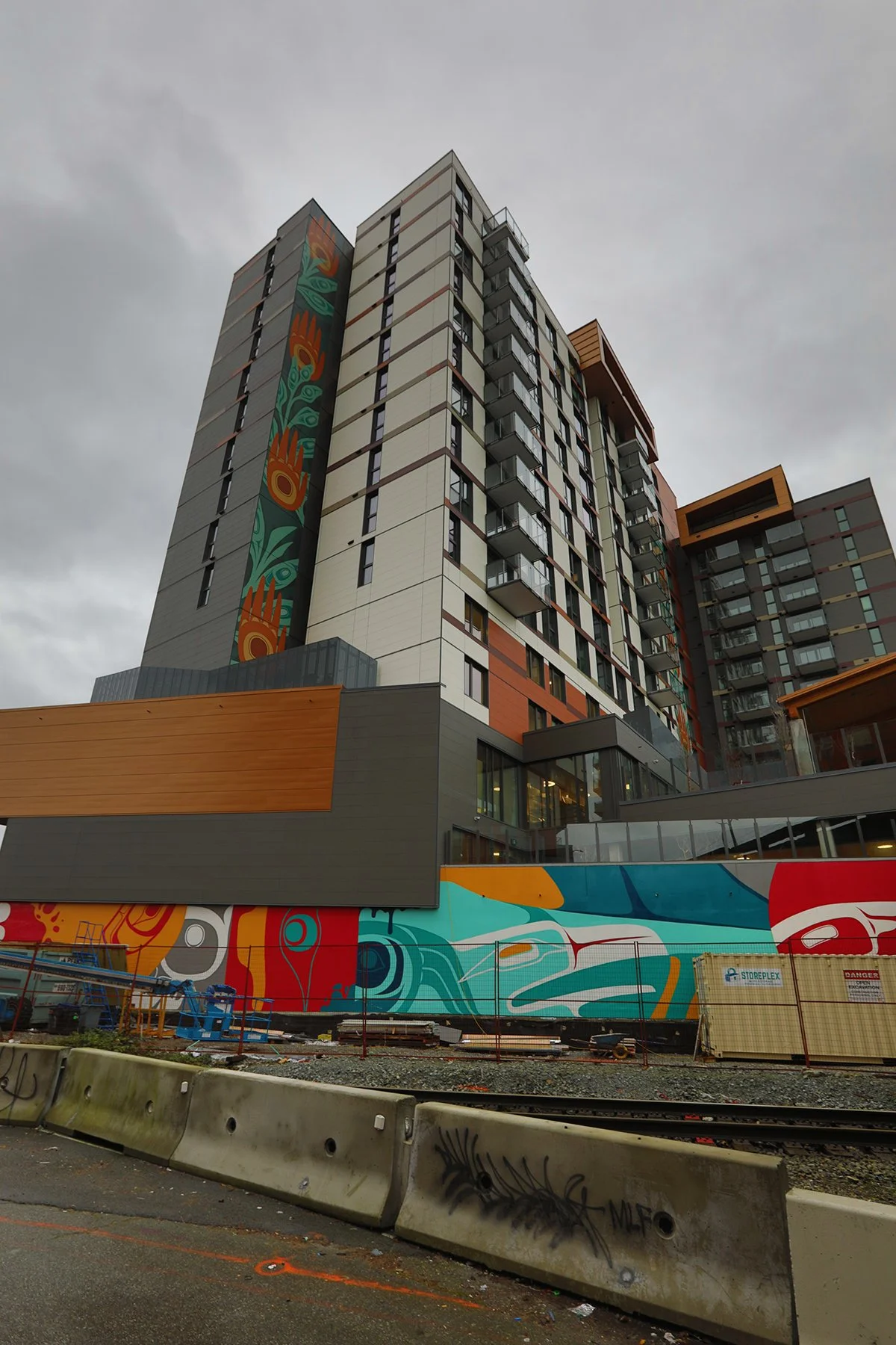 330 Raymur Const_Jan 11_2026_HDR_4K7086_4x6.jpg