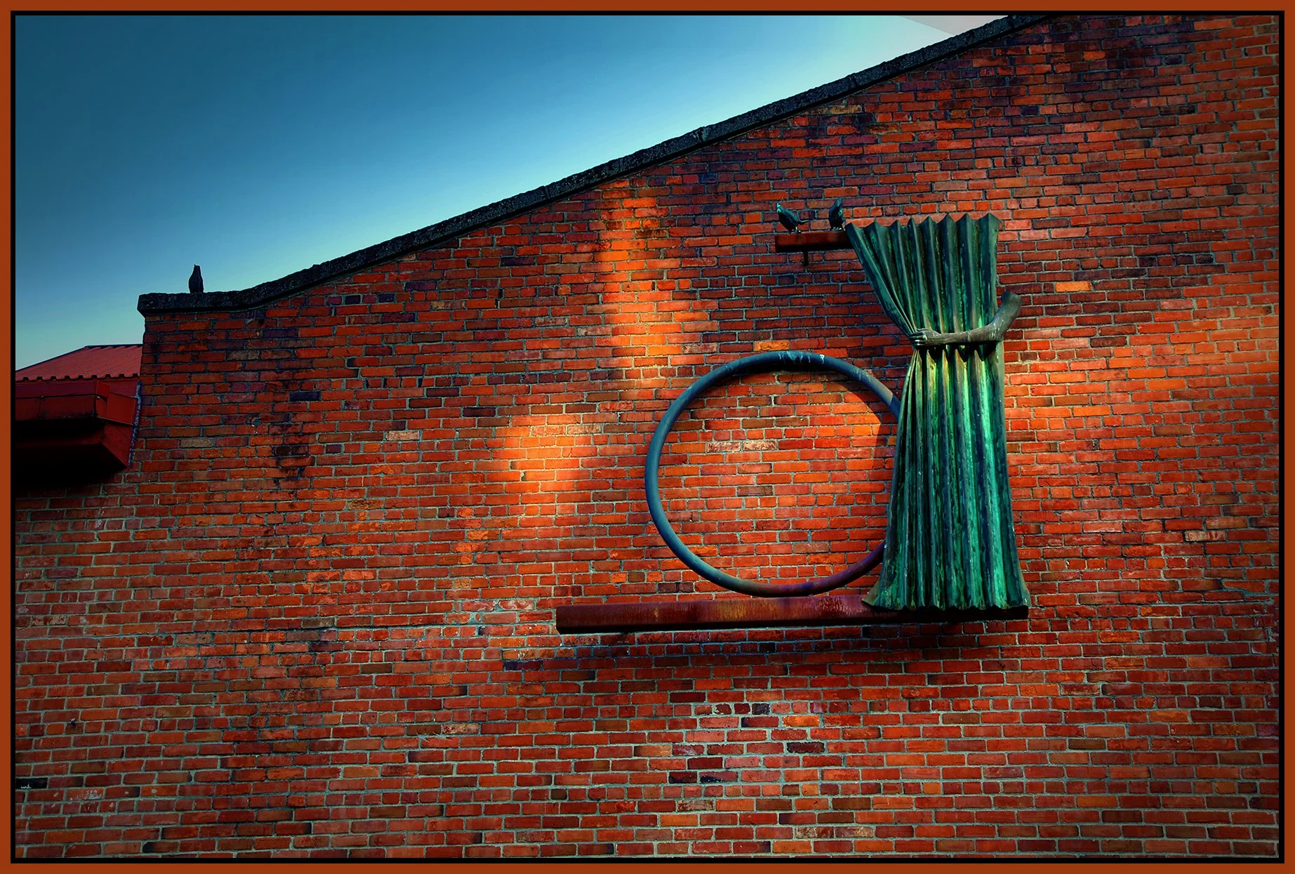 Roundhouse Mews Art_Aug 12_2022_HDR_4H1807_peDrkImpct_4x6s.jpg